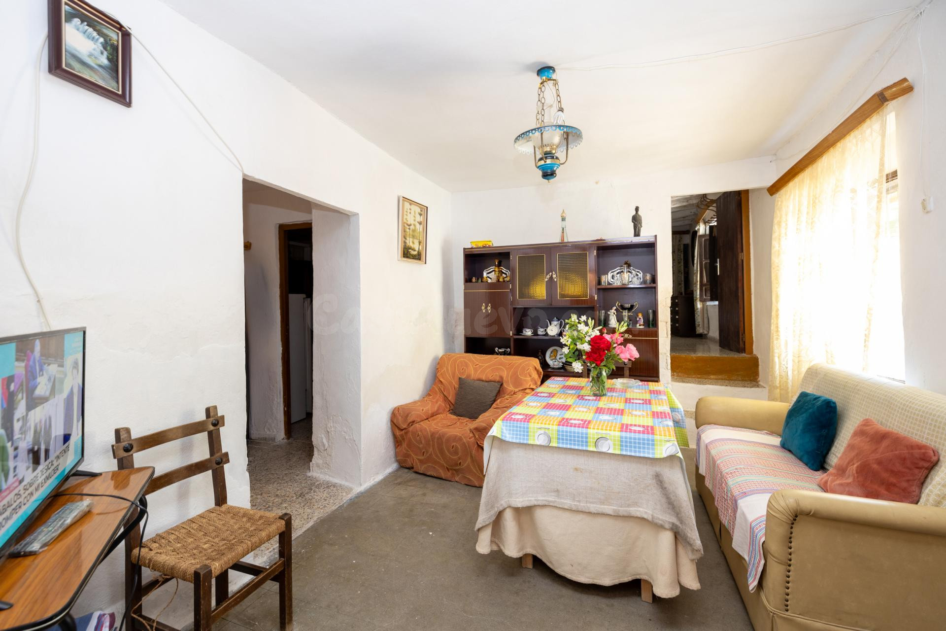 Oportunidad en Pinos del Valle: Doble Fachada, Patio Andaluz - foto 3