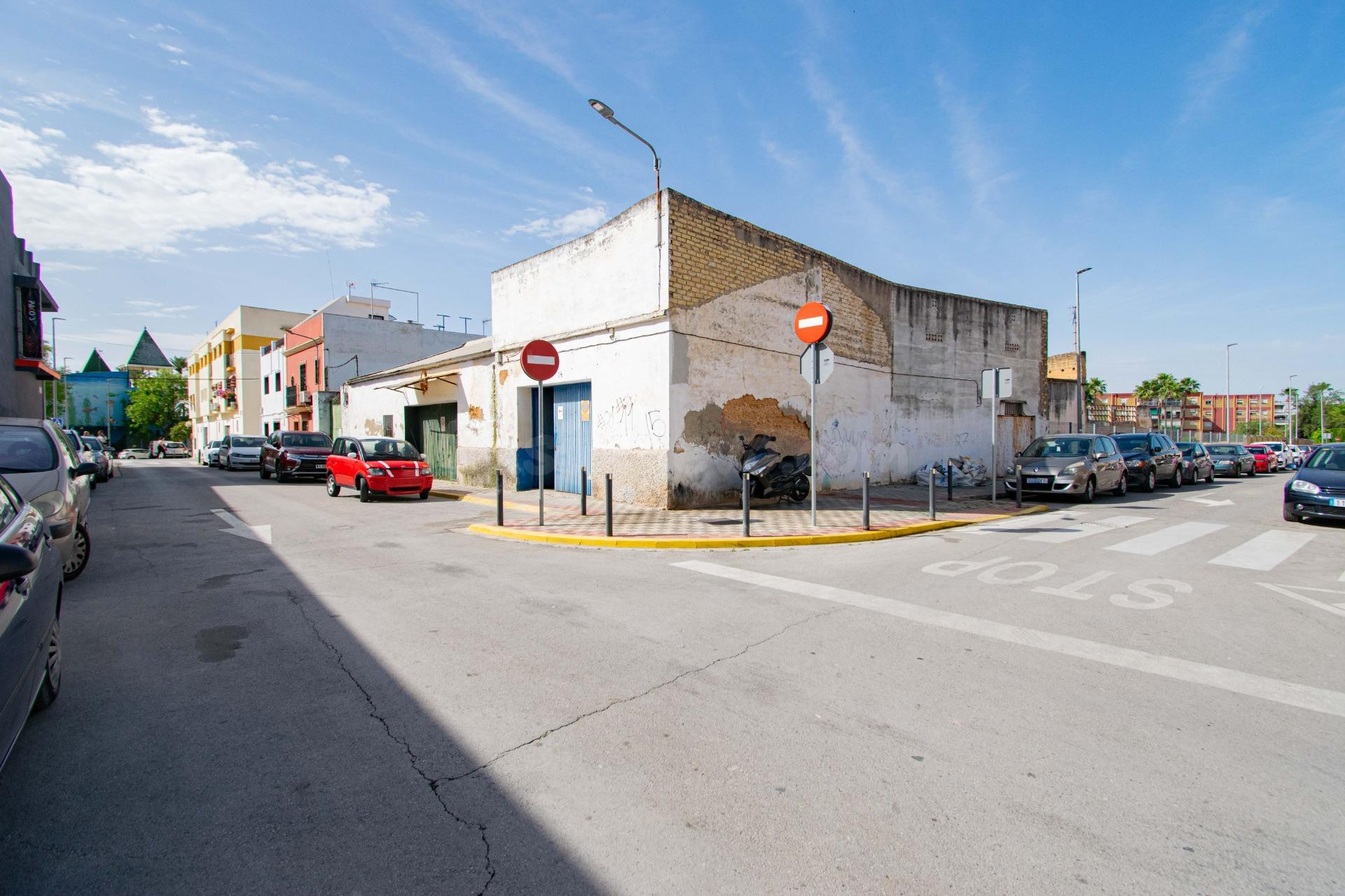 Terreno urbano en Dos Hermanas - foto 4