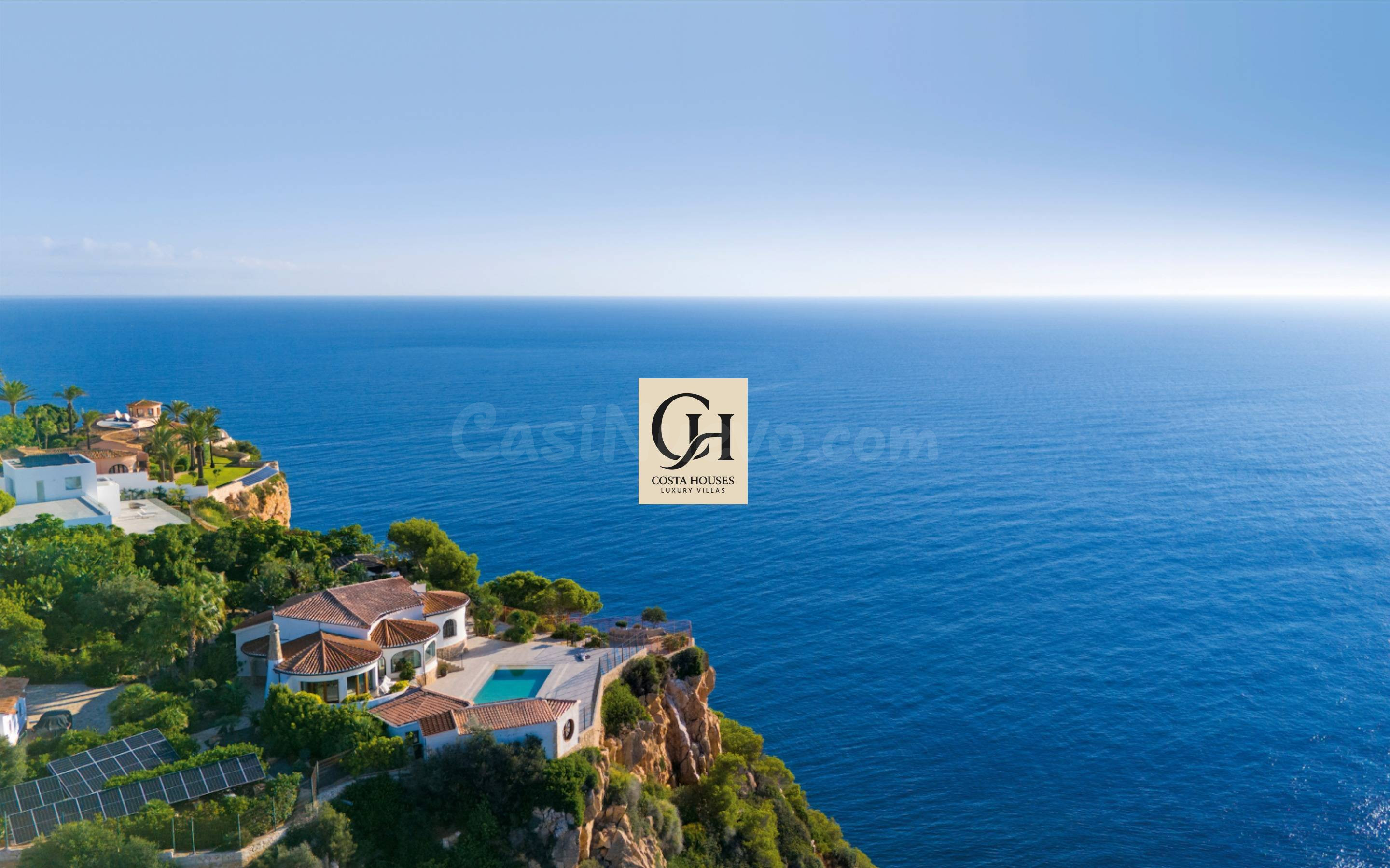 VILLA MARELLE · VILLA MEDITERRANEA EN PRIMERA LINEA DE ACANT