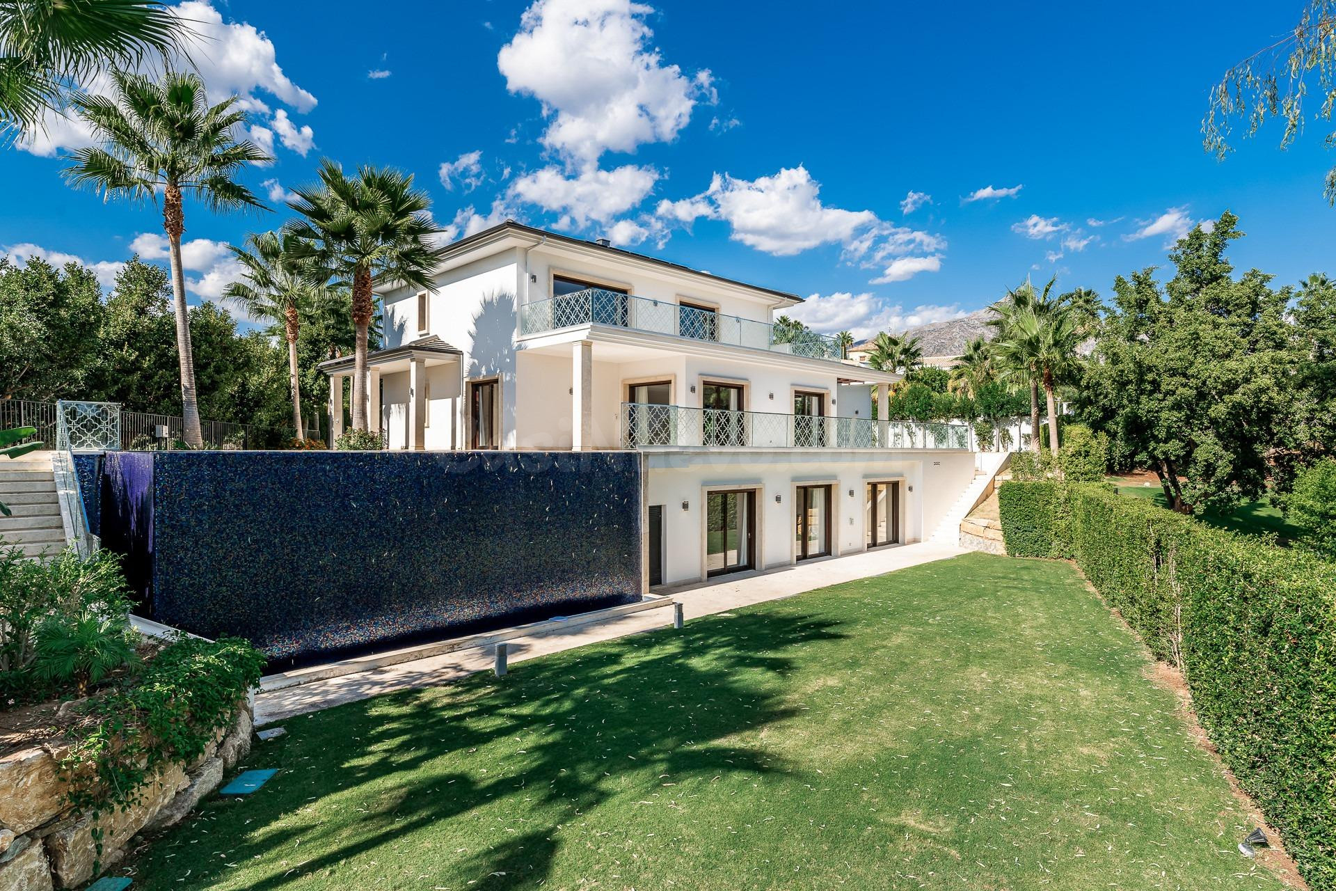 Villa de lujo de 5 dormitorios y 5 baños con vistas al mar. 