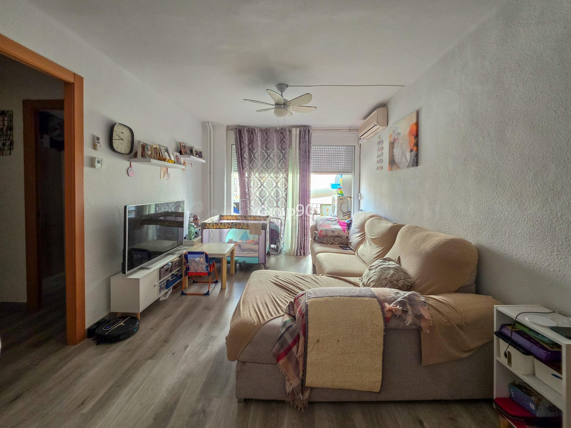 ¡Oportunidad en Calle Vallcalent: Espacio, tranquilidad y ub - foto 5
