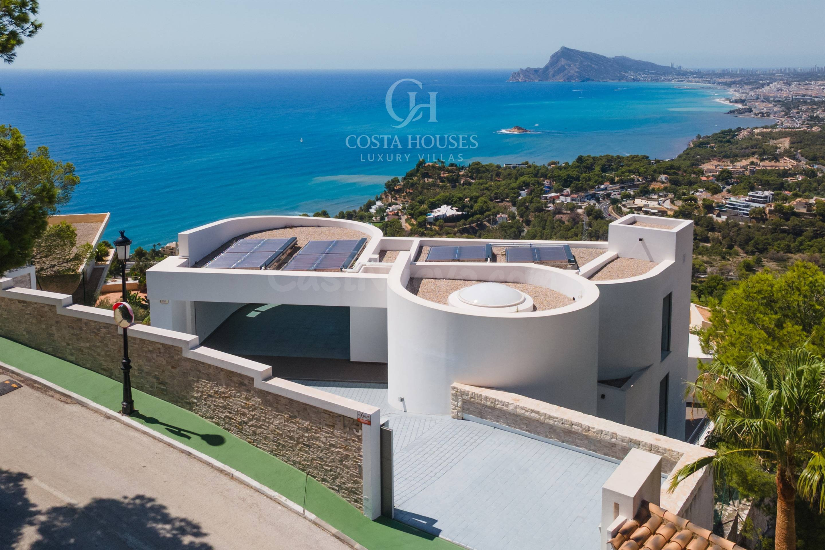 VILLA ONAE · VILLA CONTEMPORÁNEA DE LUJO CON VISTAS PANORÁMI - foto 5