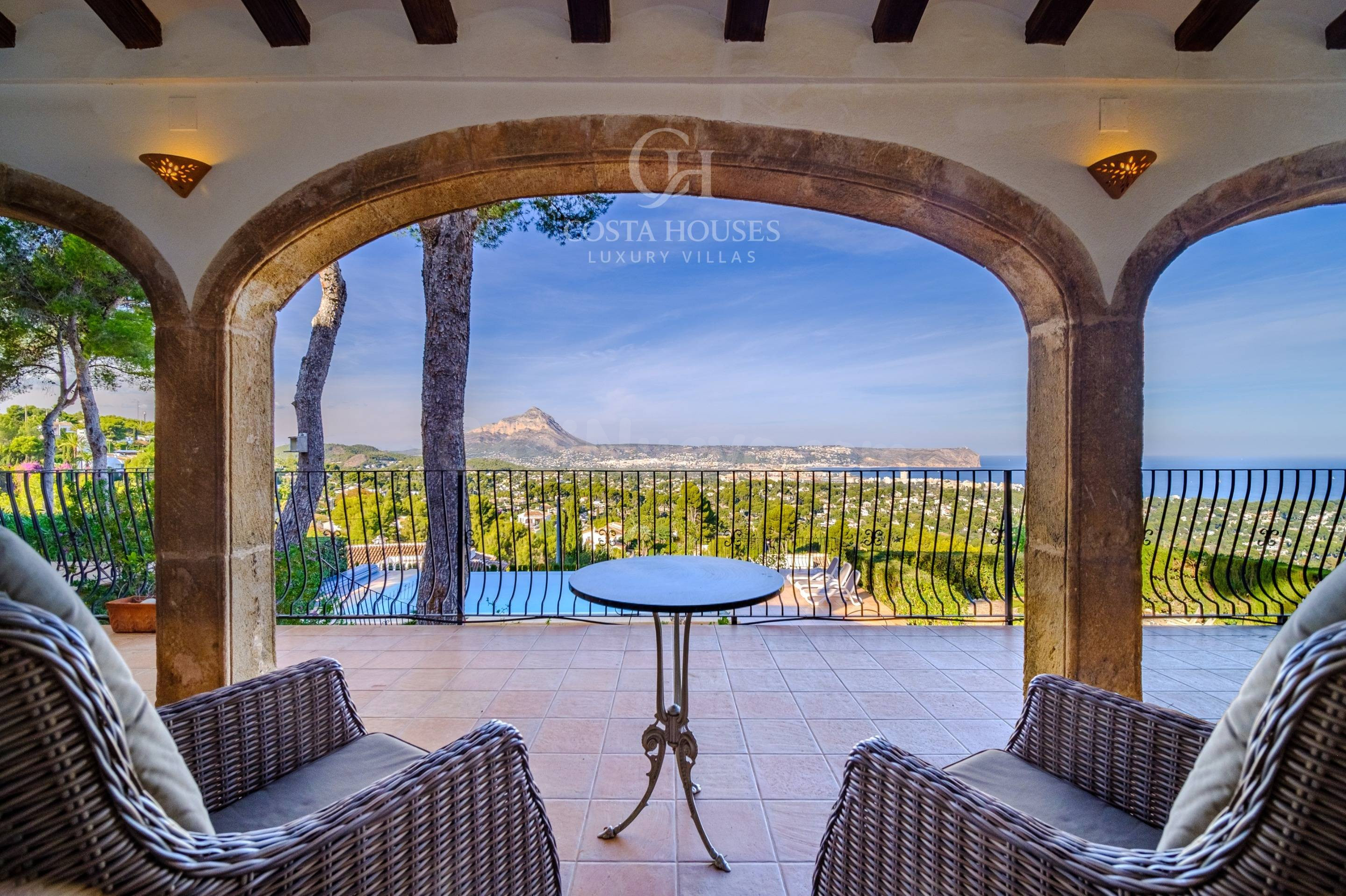 VILLA MILAN · RESIDENCIA DE LUJO CON VISTAS PANORÁMICAS AL M - foto 5