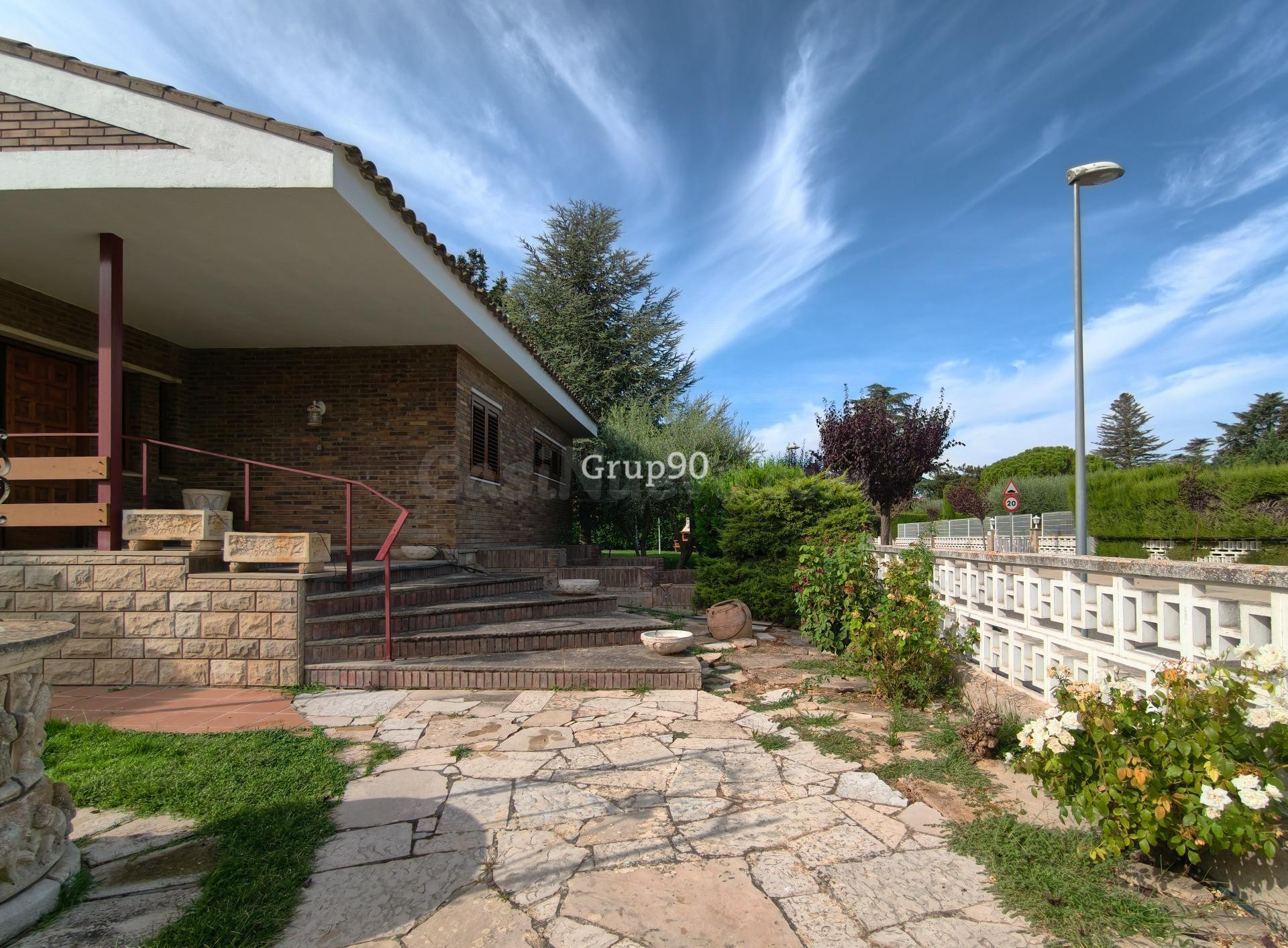 ¡EXCLUSIVO CHALET INDEPENDIENTE EN LA MEJOR ZONA DE ALPICAT! - foto 4