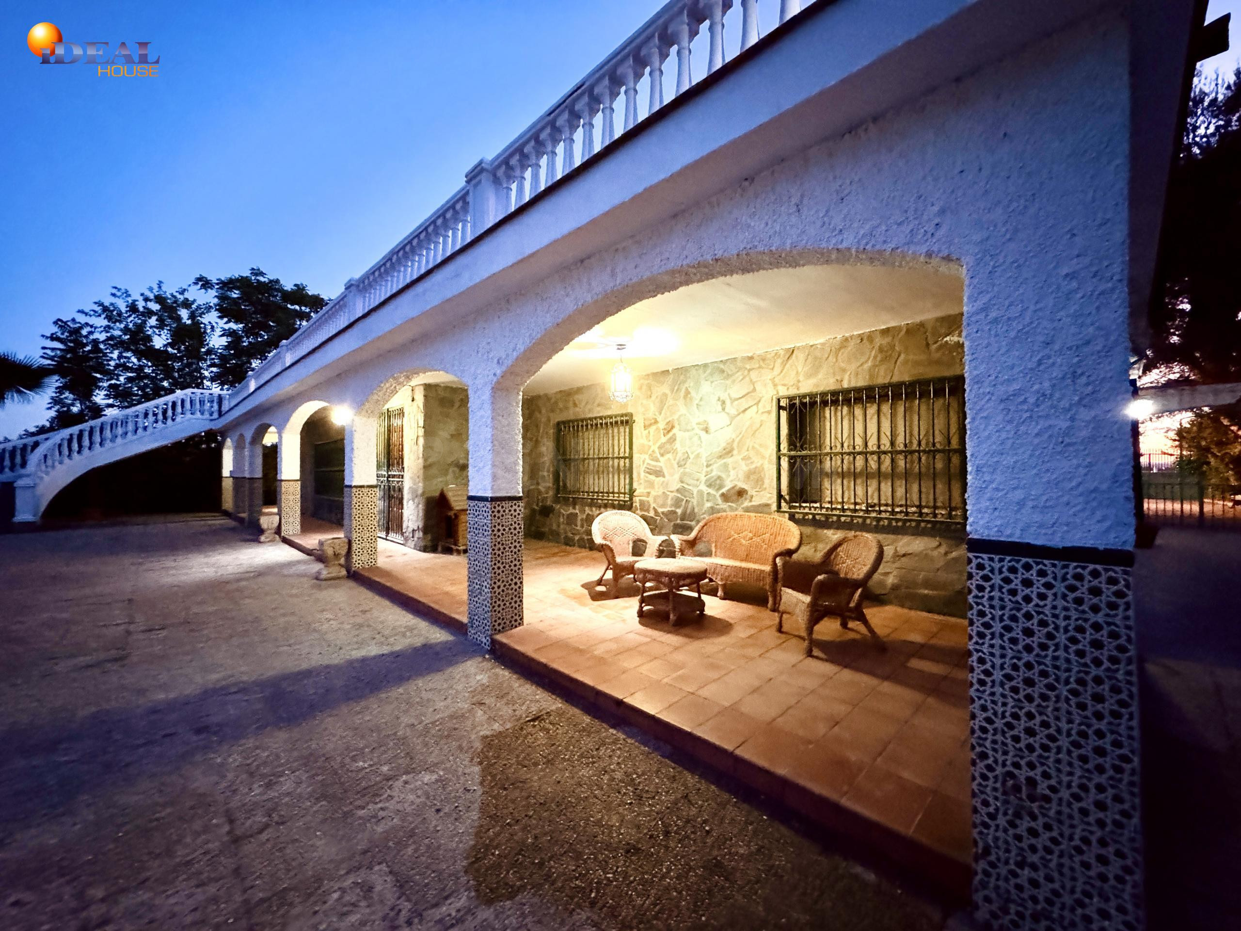 Exclusiva villa en Santa Fe - foto 3