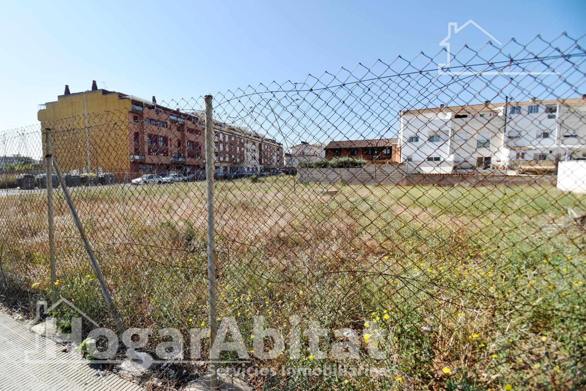 TERRENO URBANO EN LA AV DE SERRA D'ESPADÁ