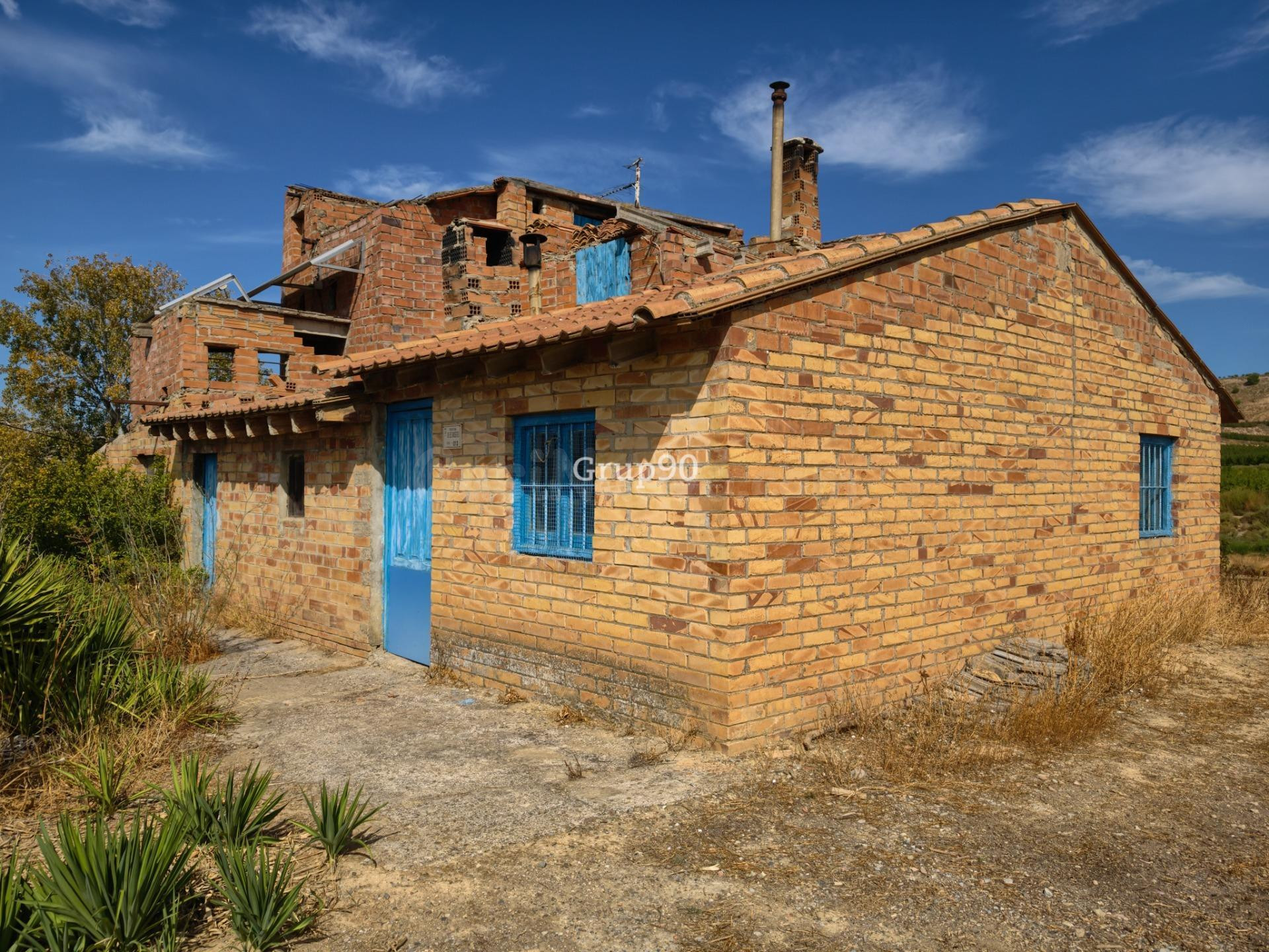 TERRENO DE 7.274 m2 CON CASA A REFORMAR, A 10 MINUTOS DE LLE - foto 4