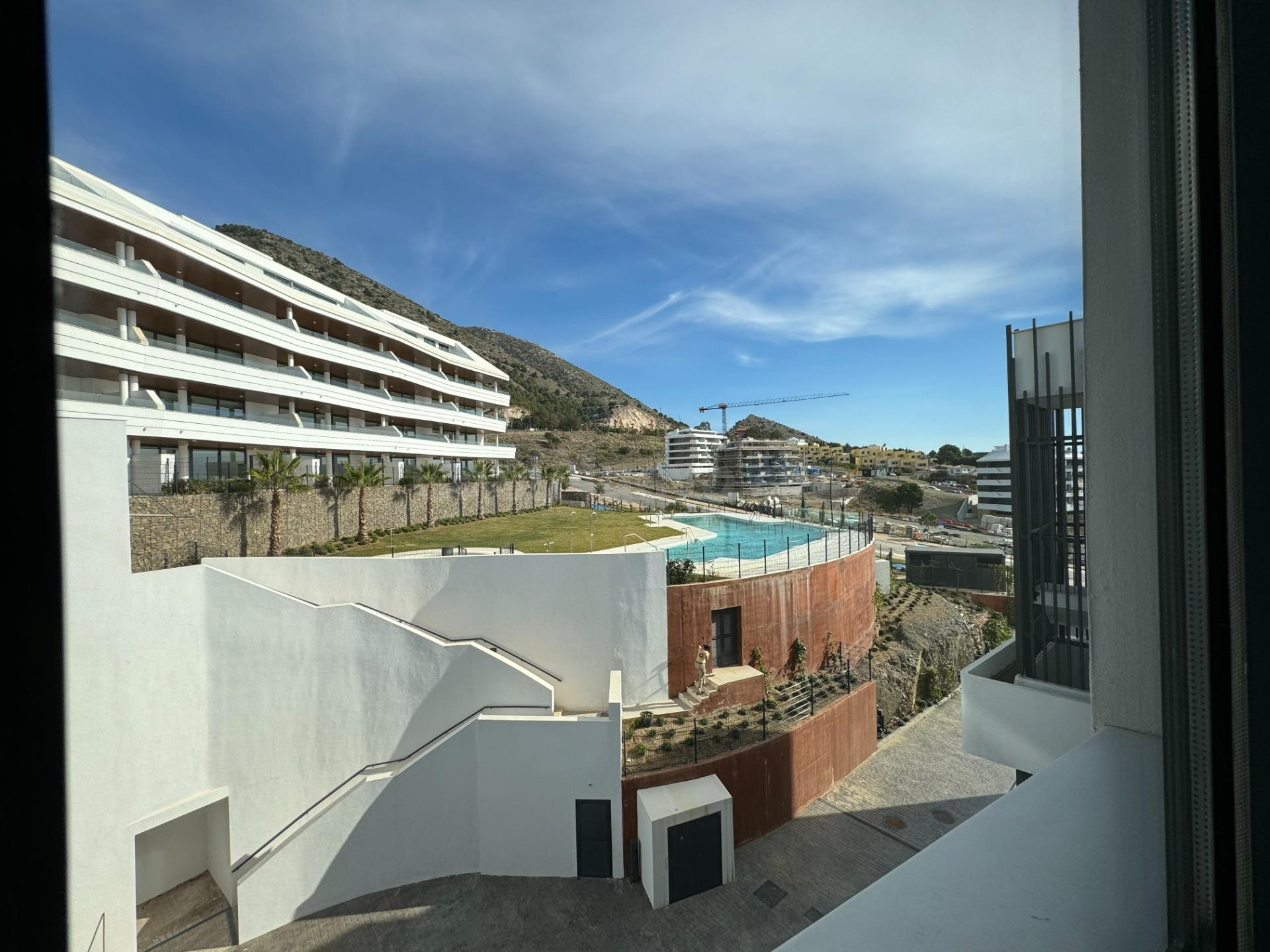 Ático de 2 dormitorios y 2 baños con solarium y vistas al ma - foto 4