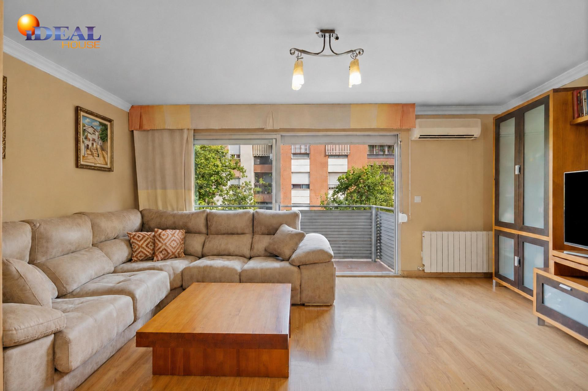 EN VENTA ATICO DÚPLEX CON GRAN TERRAZA JUNTO ESTACIÓN DE AUT - foto 5