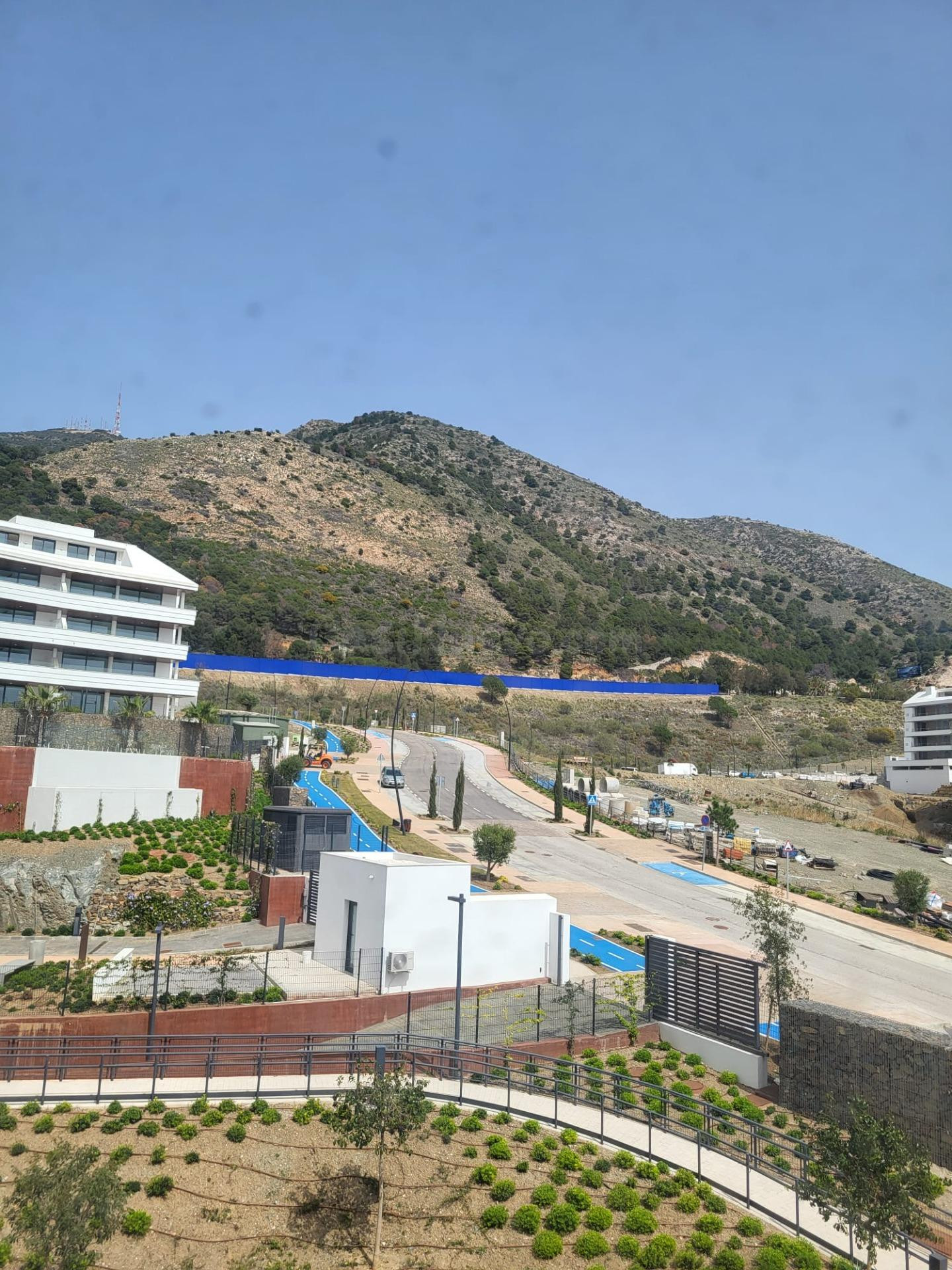Apartamento de 2 dormitorios y 2 baños con vistas al mar. El - foto 5