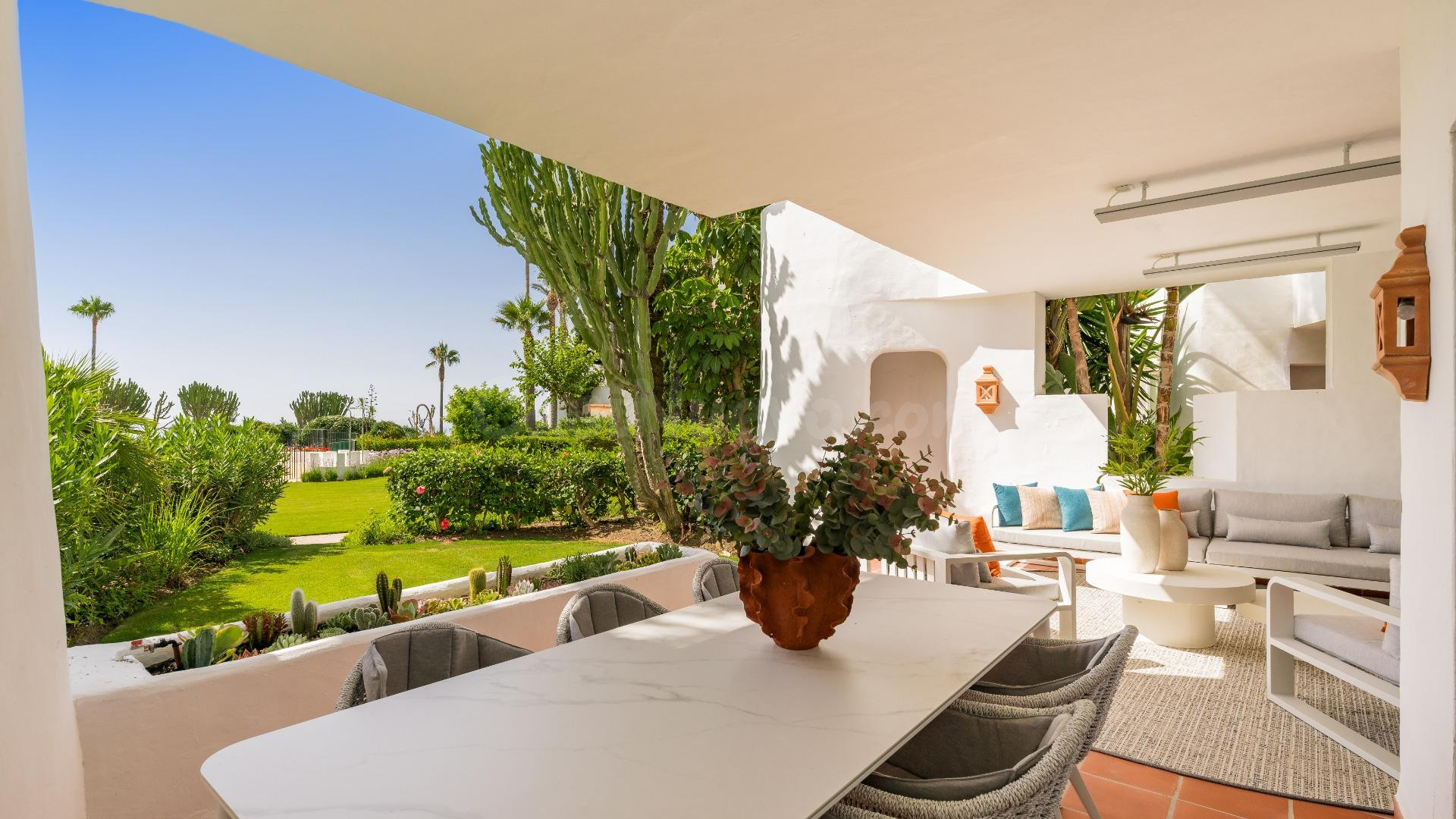 Apartamento de lujo planta baja de 3 dormitorios y 2 baños j - foto 4