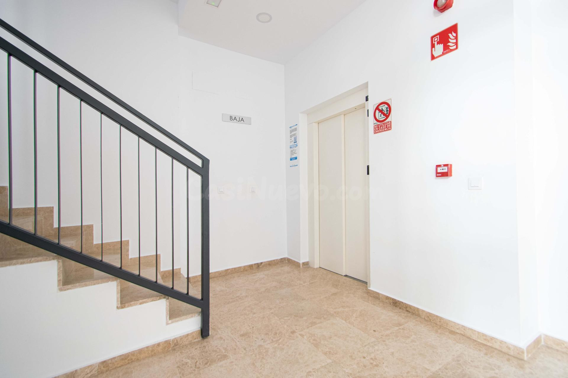 VIVIENDA NUEVA, RENTA LIBRE CON GARAJE, TRASTERO Y PISCINA - foto 3