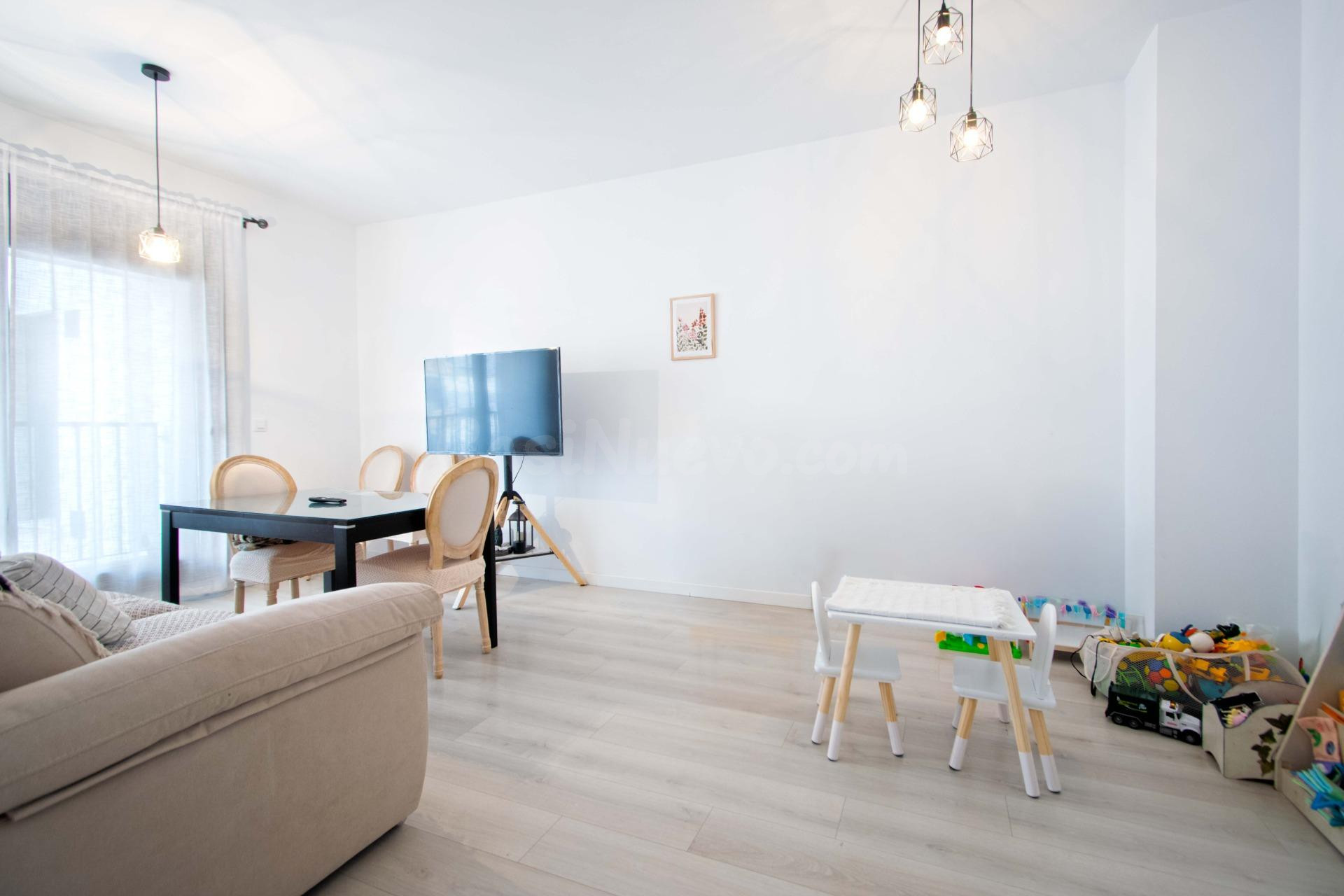 VIVIENDA NUEVA, RENTA LIBRE CON GARAJE, TRASTERO Y PISCINA - foto 5
