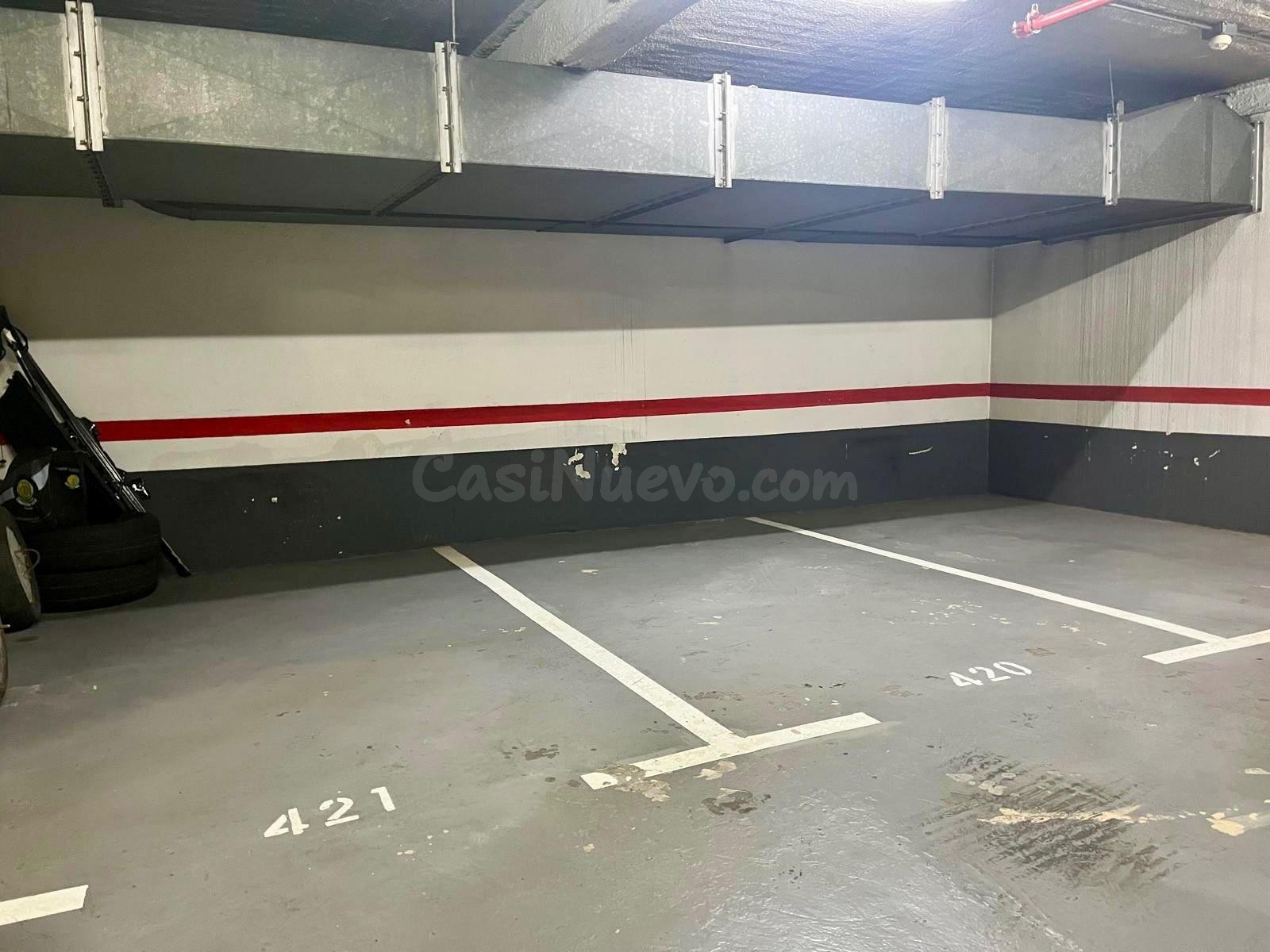 Tres plazas de aparcamiento en Paseo de Gracia - foto 2