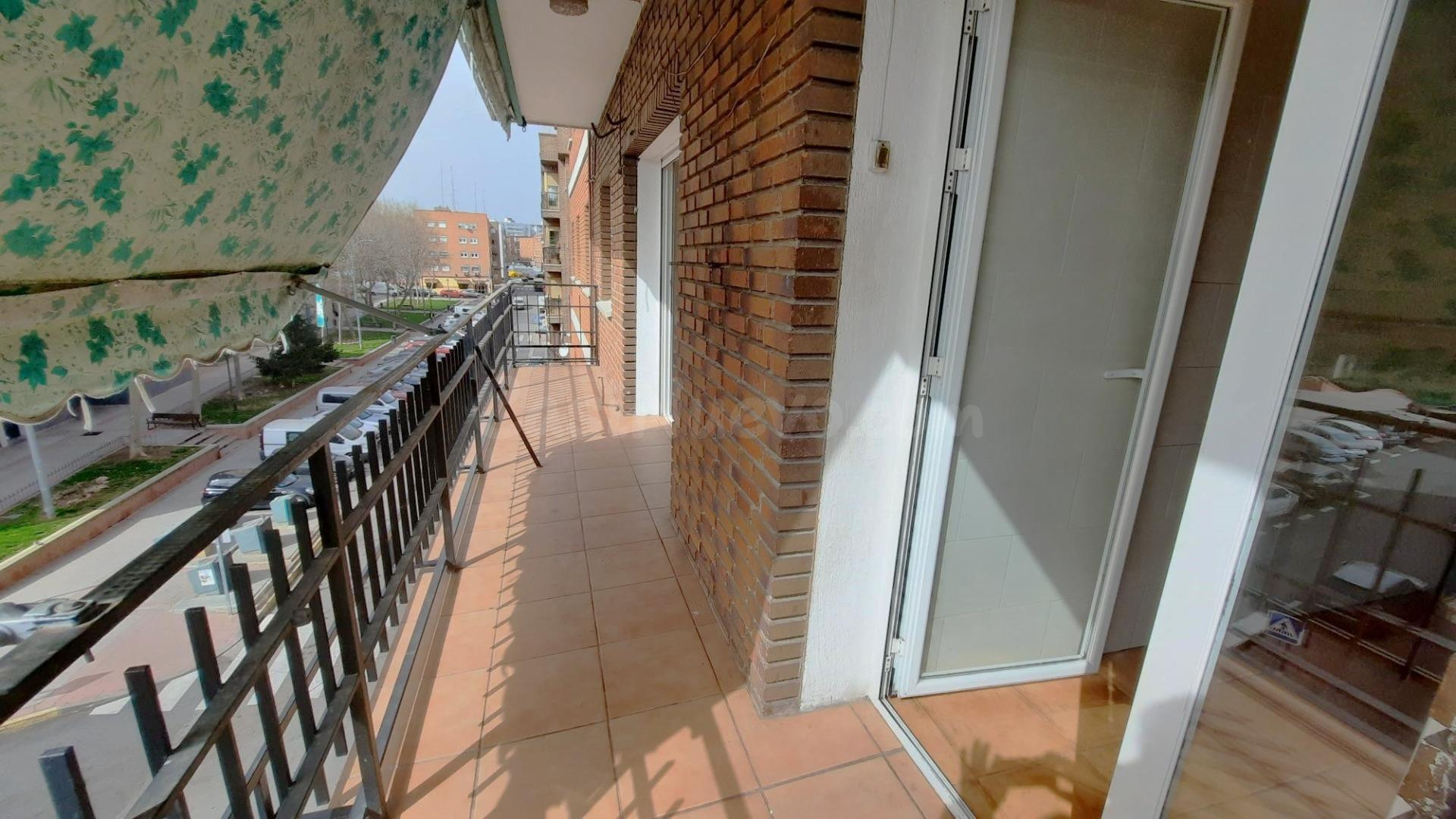 Piso de 3 dormitorios en Calle Pozuelo - foto 5