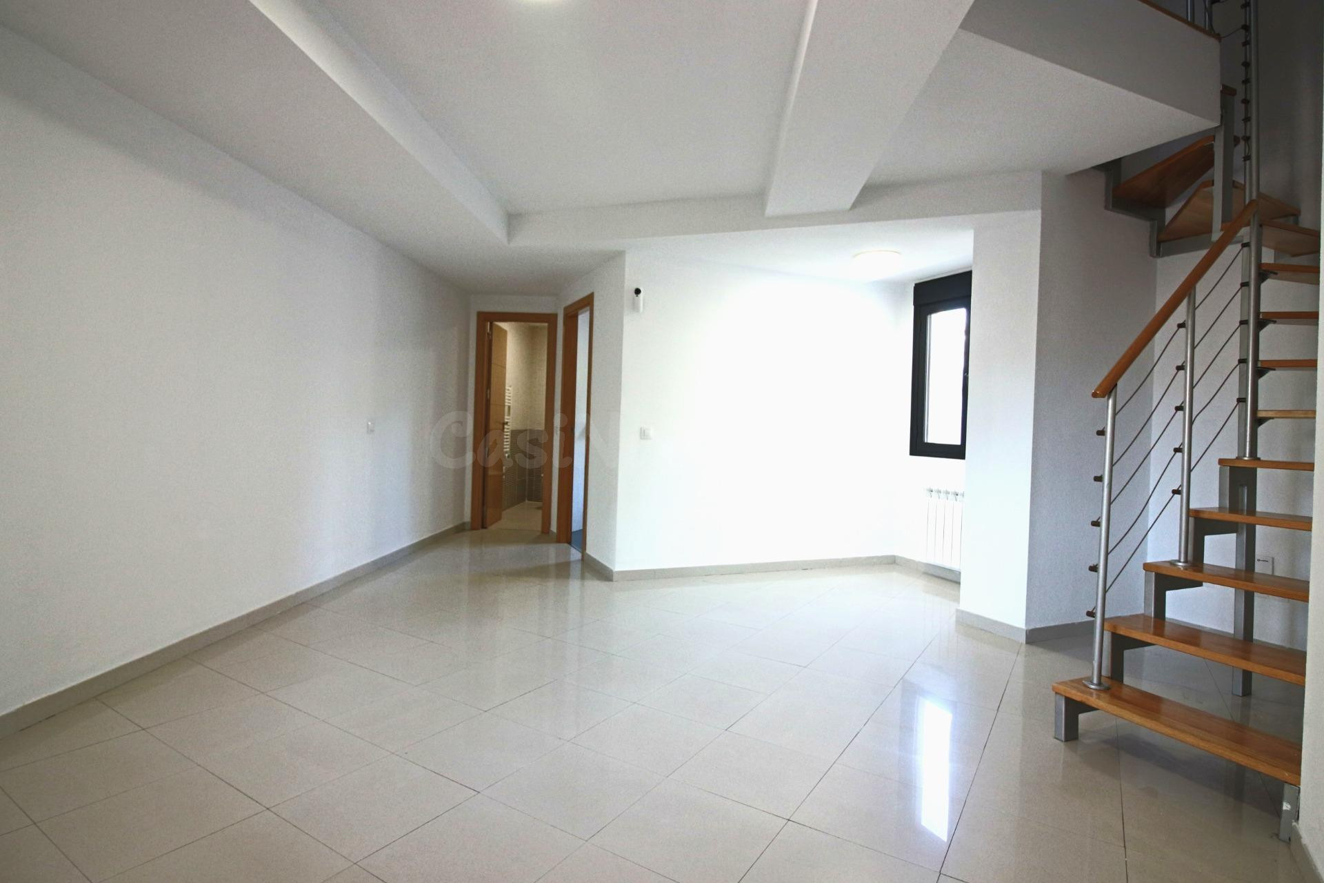 Duplex con garaje en zona centro
