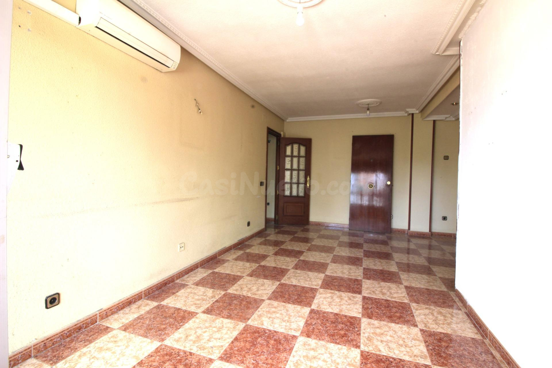 Piso junto al Metro Parque de los Estados - foto 2