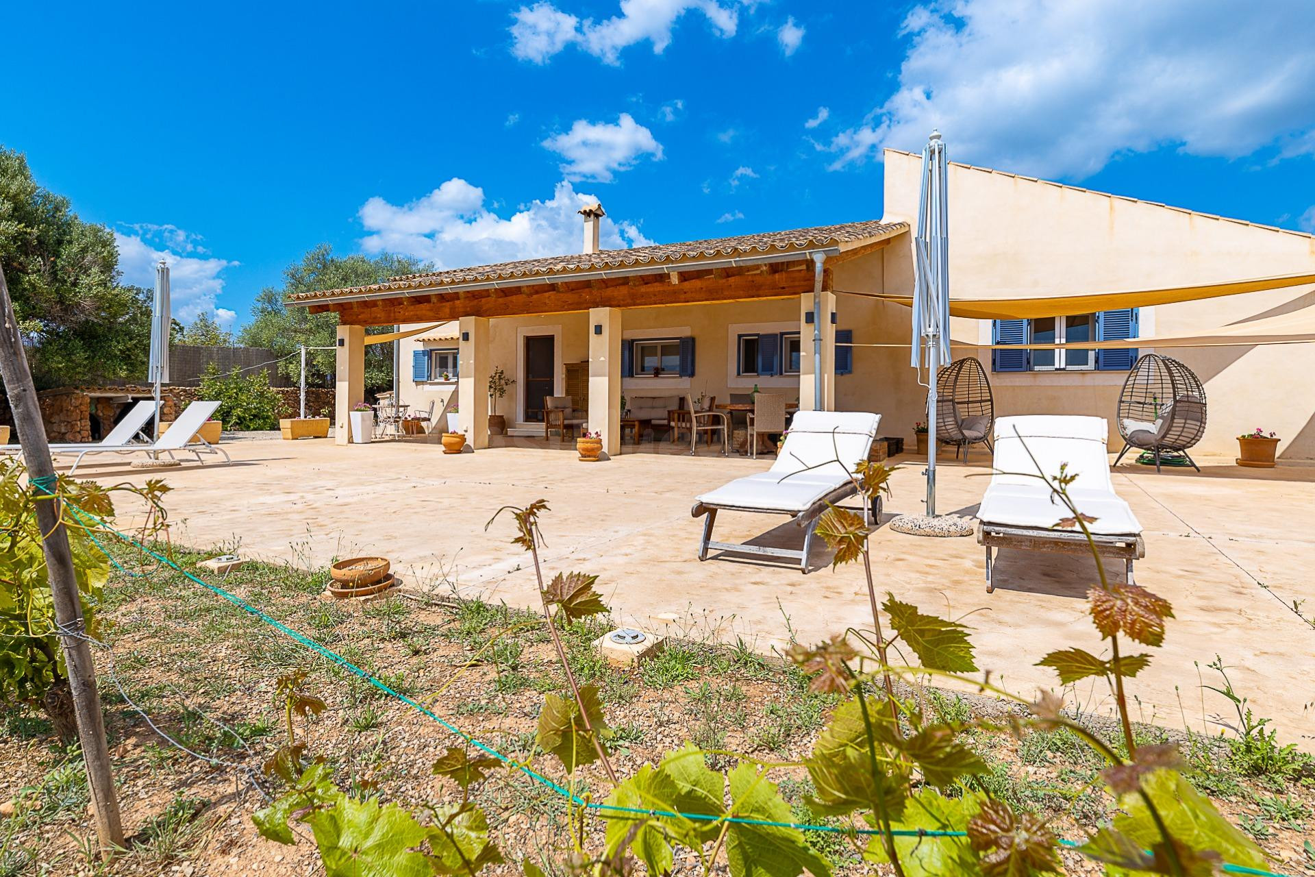 Un Oasis Sostenible y Contemporáneo a 5 Minutos de Llucmajor - foto 2