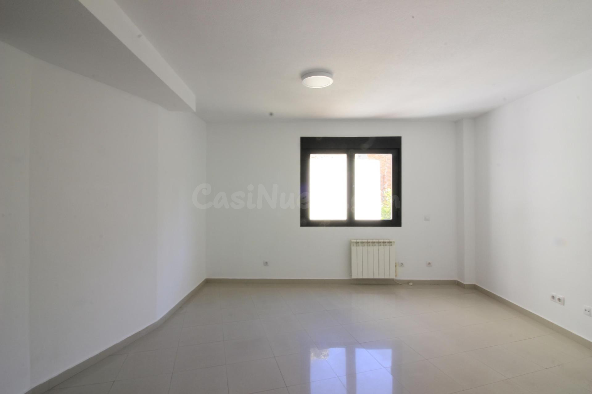 Duplex con garaje en Casarrubios del Monte - foto 4
