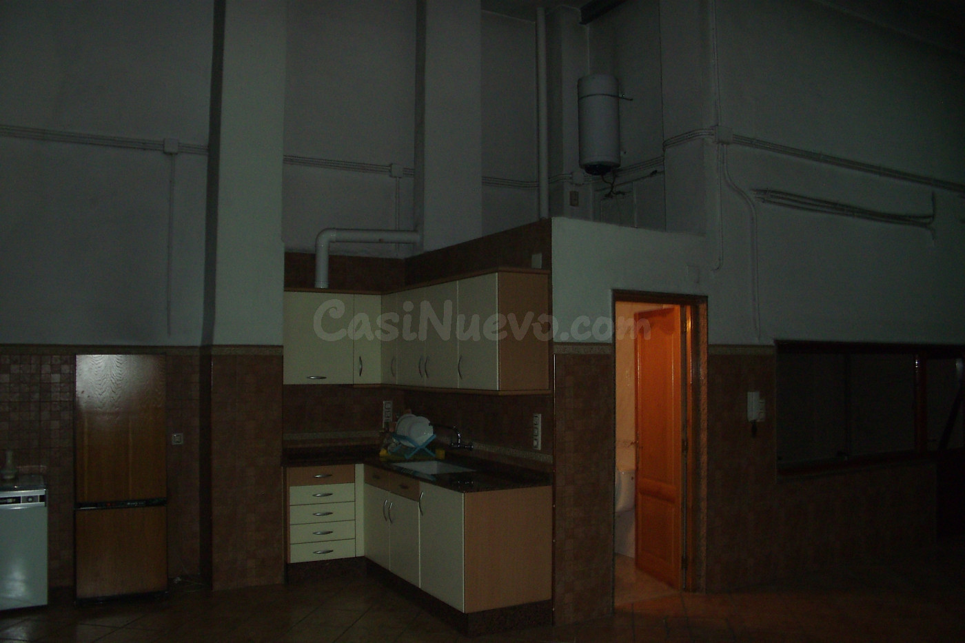 LOCAL COMERCIAL MUY CÉNTRICO EN LLIRIA. - foto 4