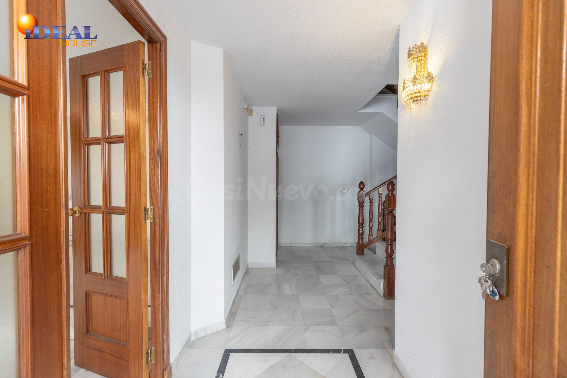 Exclusiva vivienda con piscina en la zona del Serrallo con p - foto 5