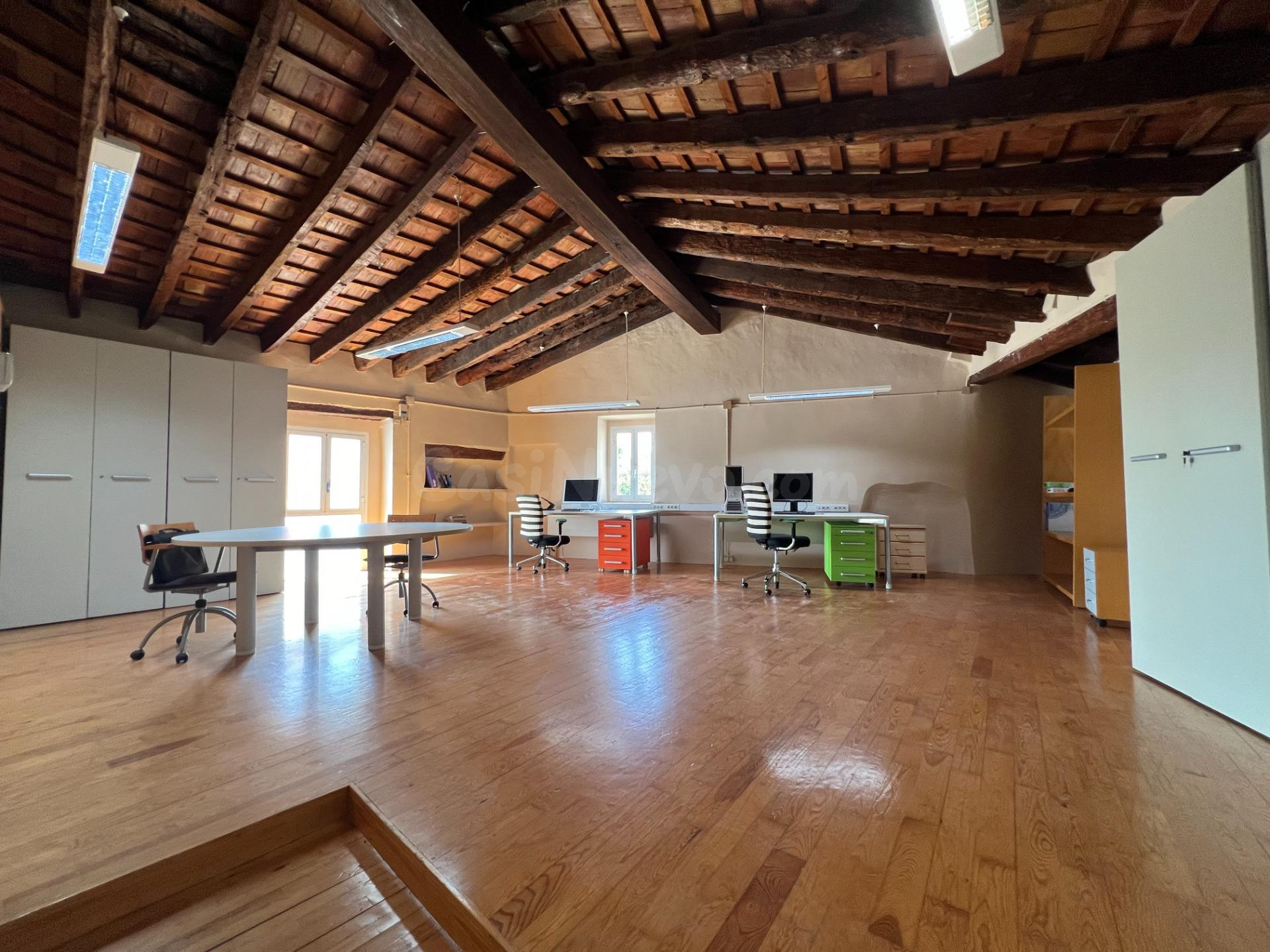 LOCAL PARA OFICINAS, CON MOBILIARIO Y TOTALMENTE EQUIPADO - foto 3