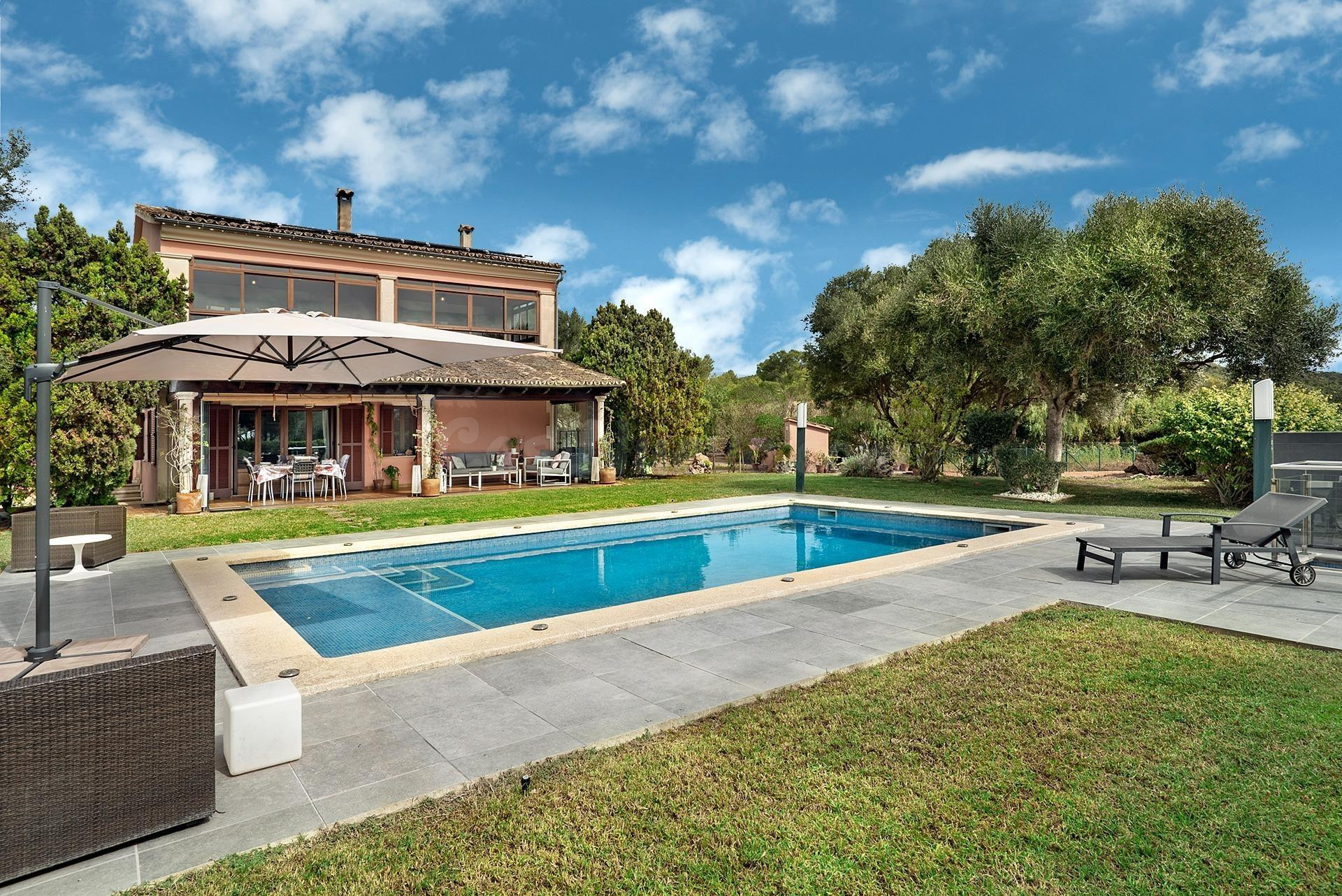 Espectacular finca unifamiliar con piscina en Puntiró – Palm