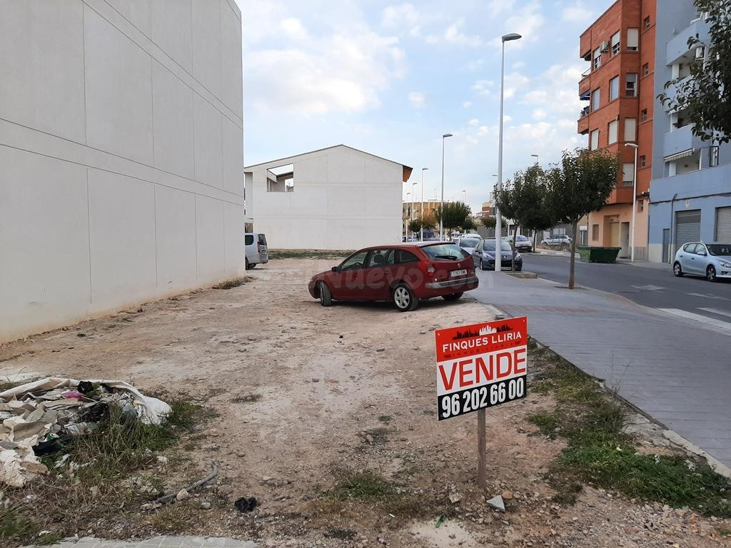 Solar en venta en una de las mejores zonas de Llíria - foto 3