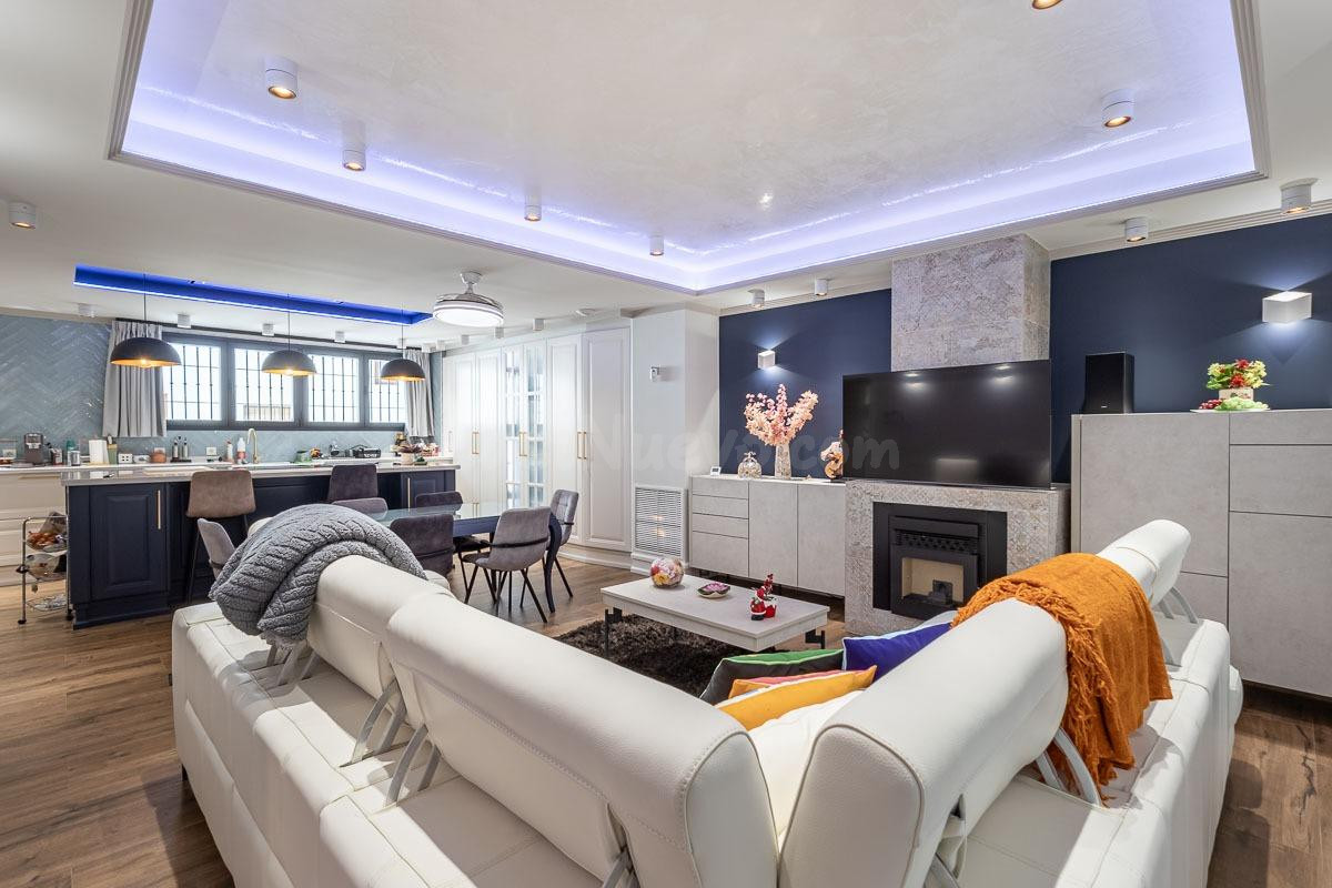 Exclusiva vivienda de nueva construcción en el corazón de Gr - foto 2