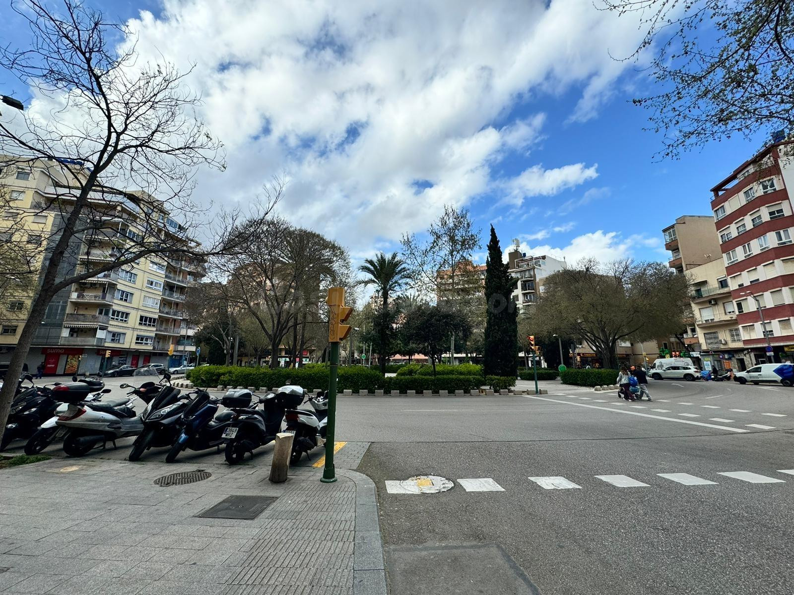 Terreno urbano con licencia concedida para desarrollo reside