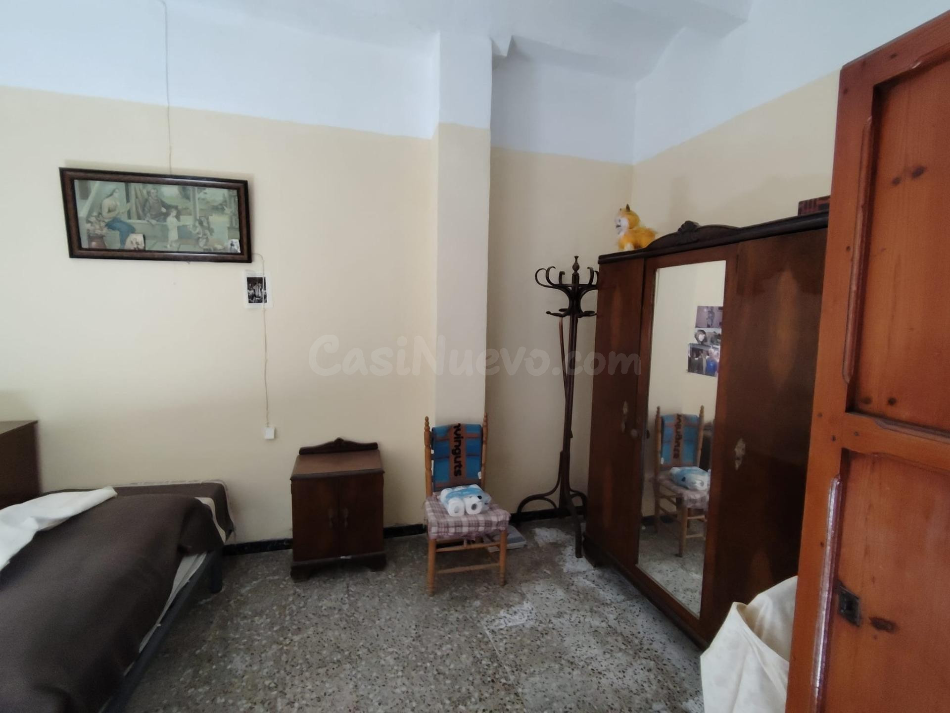 Gran casa en Pedralba para reformar con muchas posibilidades - foto 3