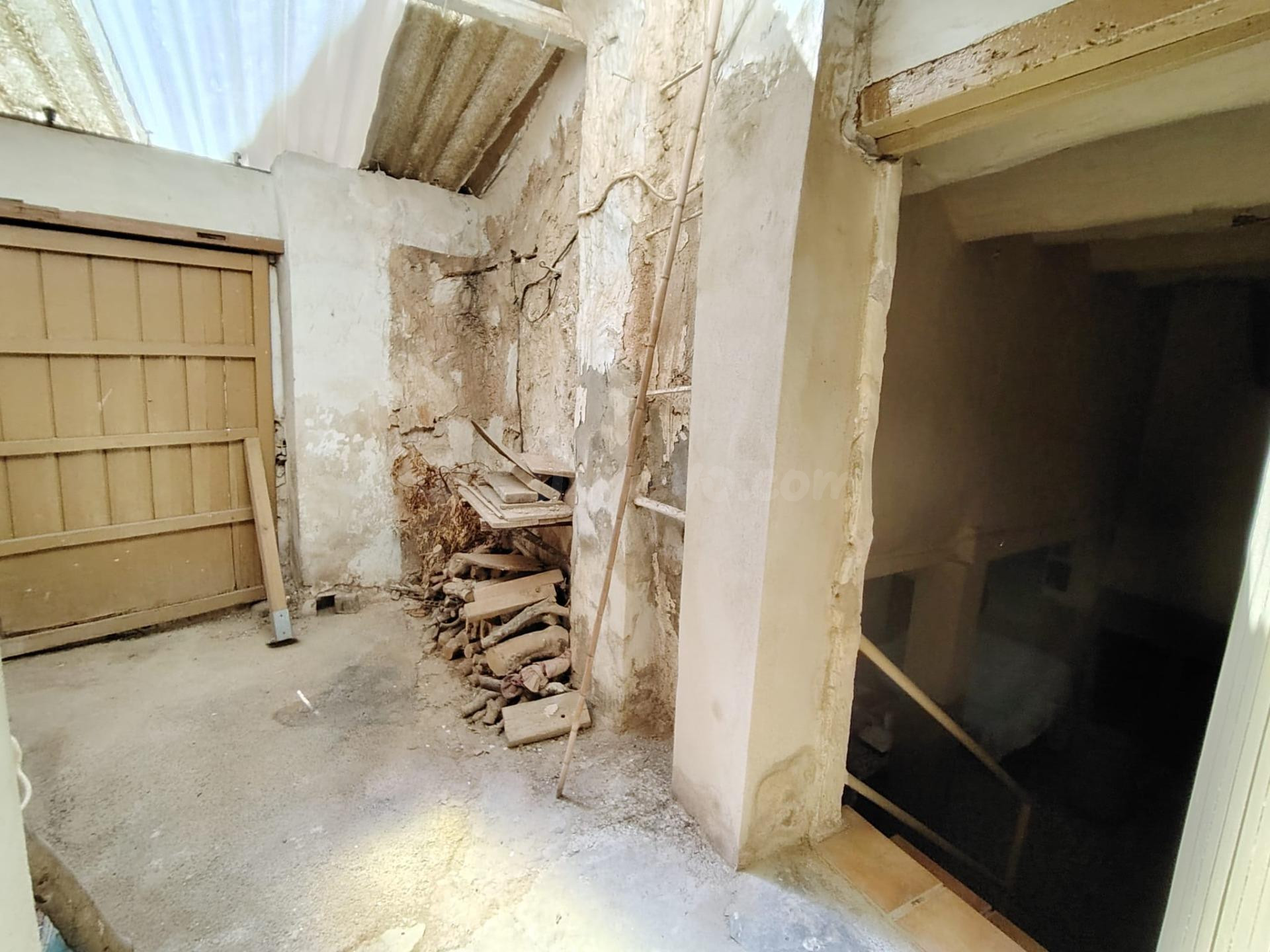 Gran casa en Pedralba para reformar con muchas posibilidades - foto 5