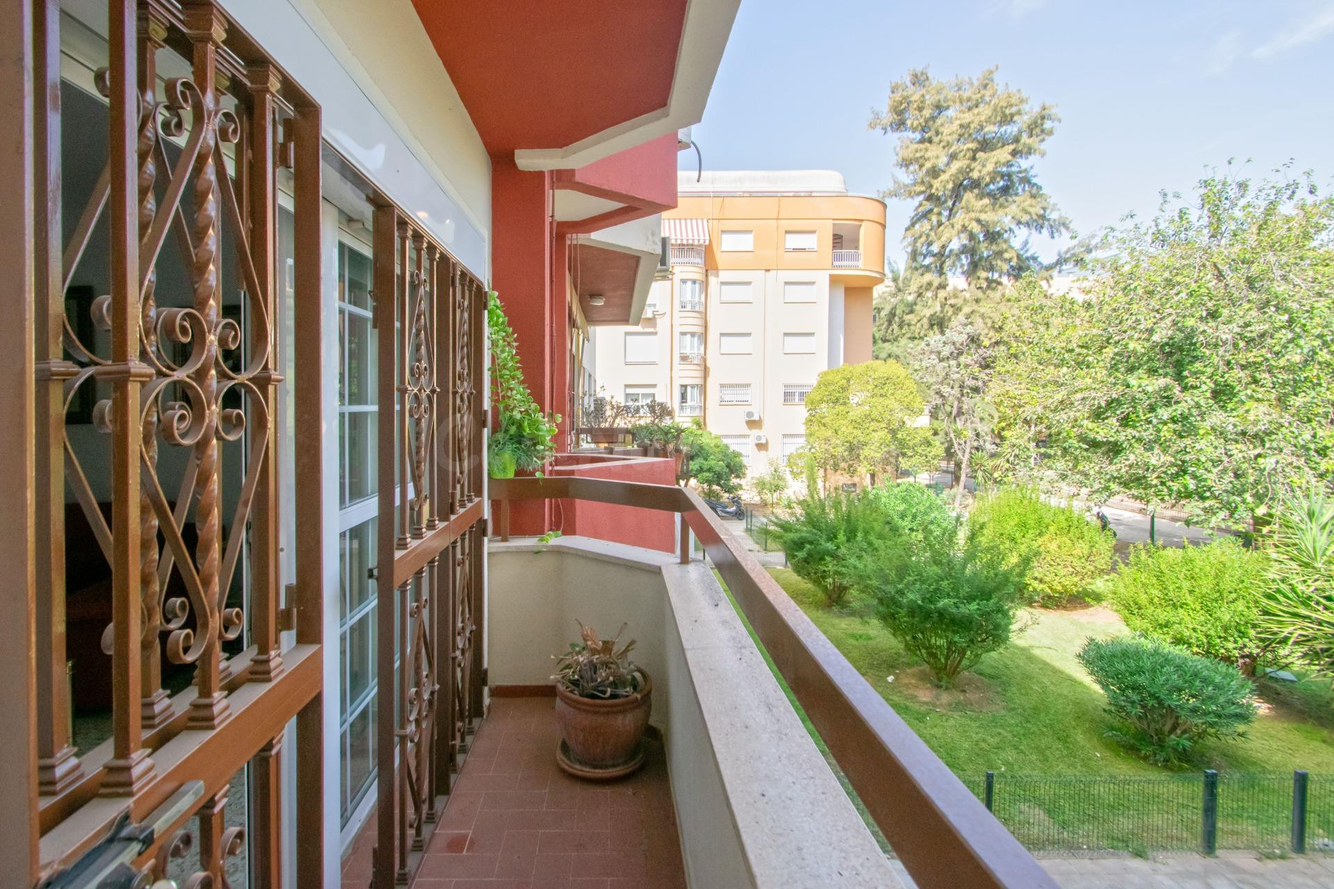 Piso en venta en la zona de Buhaira con garaje incluido en e - foto 5