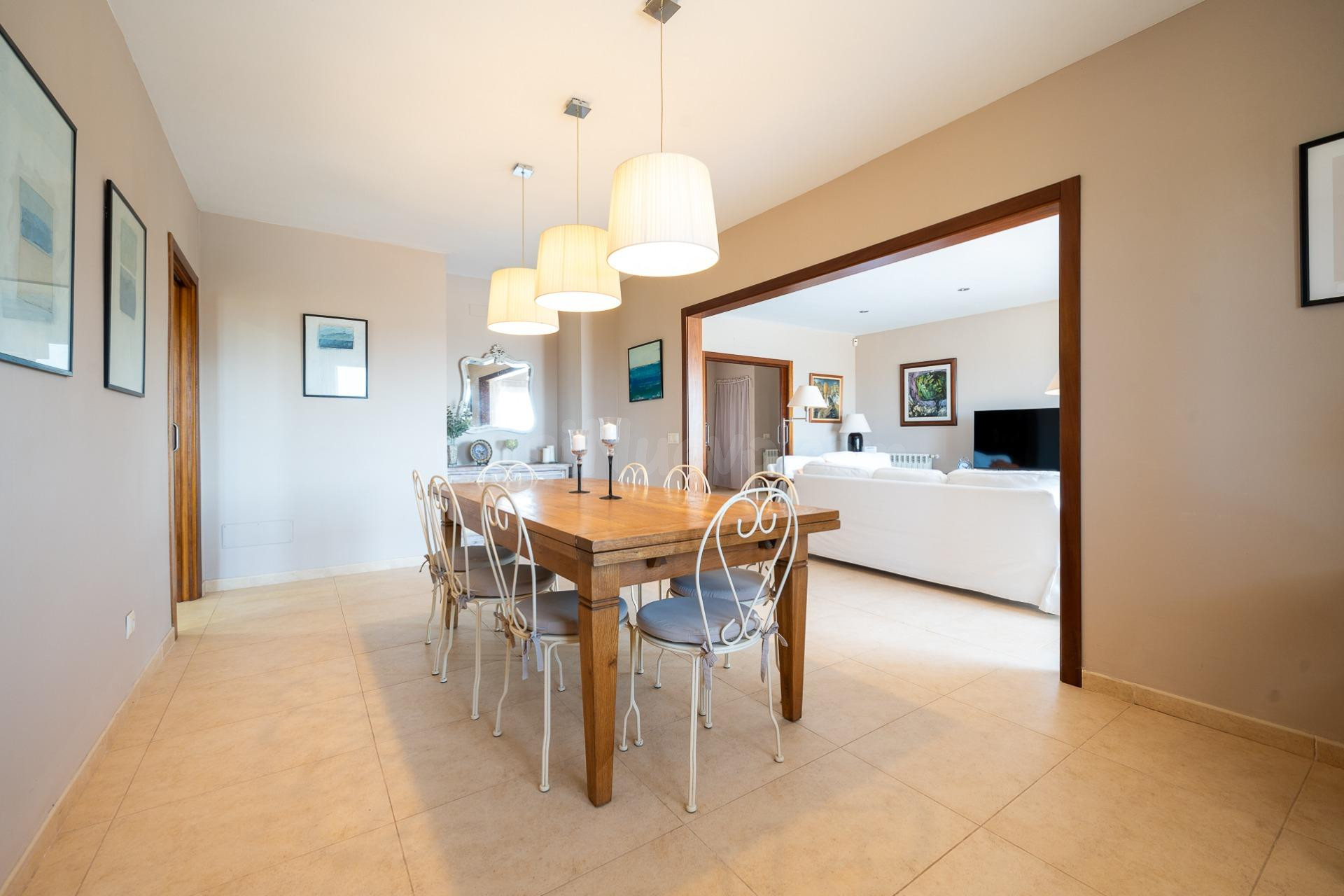 Exclusiva villa con licencia ETV en Puntiró, sobre una parce - foto 4