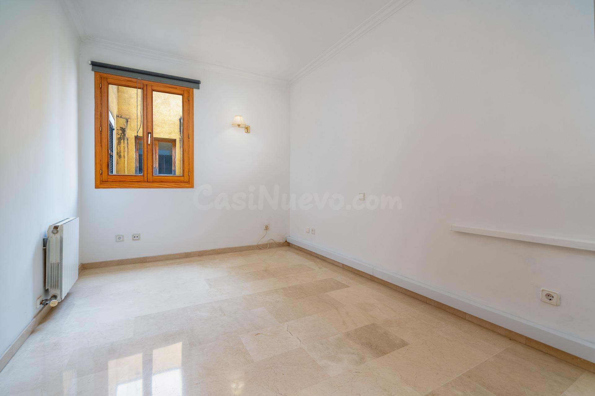 Exclusivo piso con  trastero y posibilidad de parking en ple - foto 5