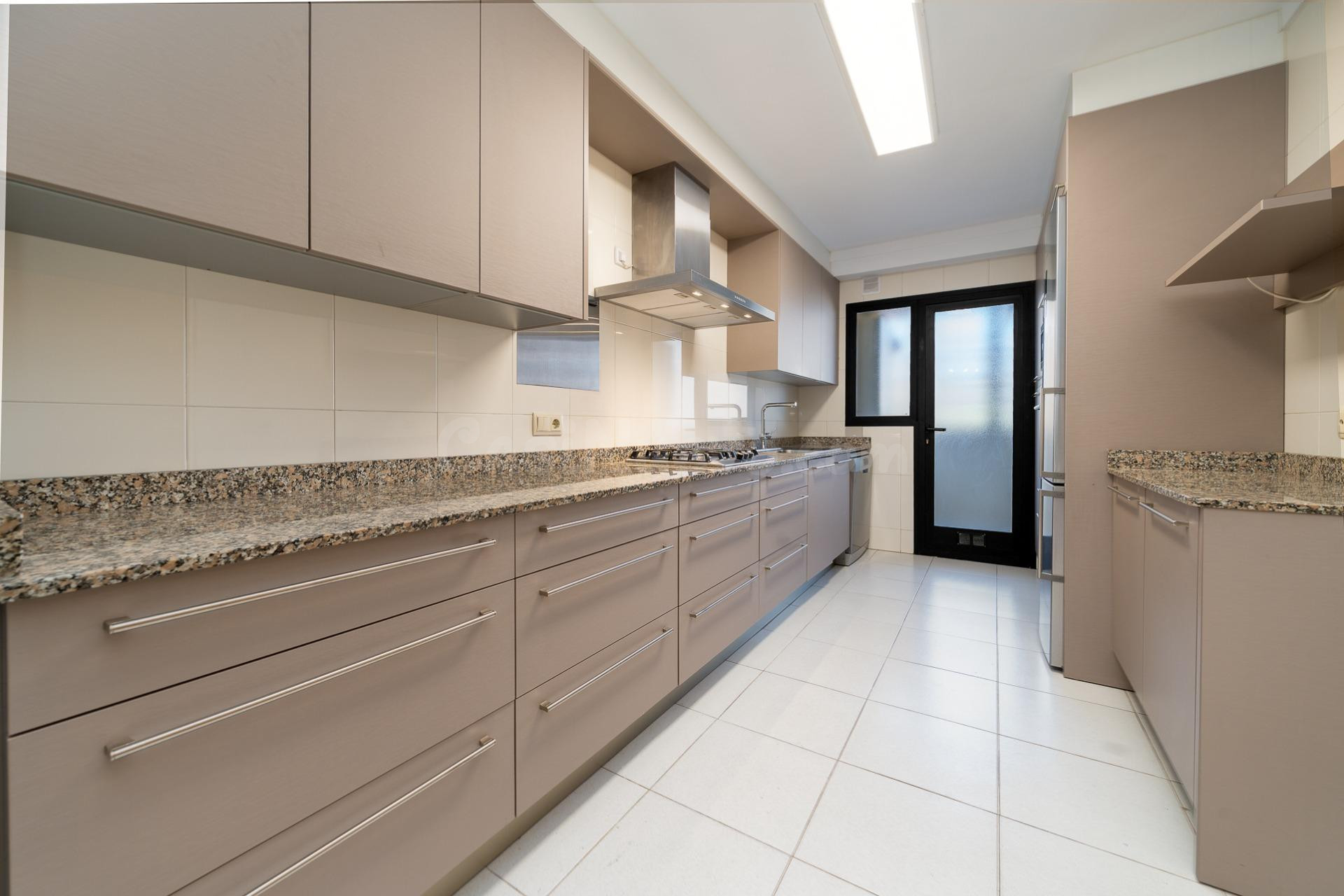 Gran piso de 170 m2 en alquiler en Bons Aires – 4 habitacion - foto 4