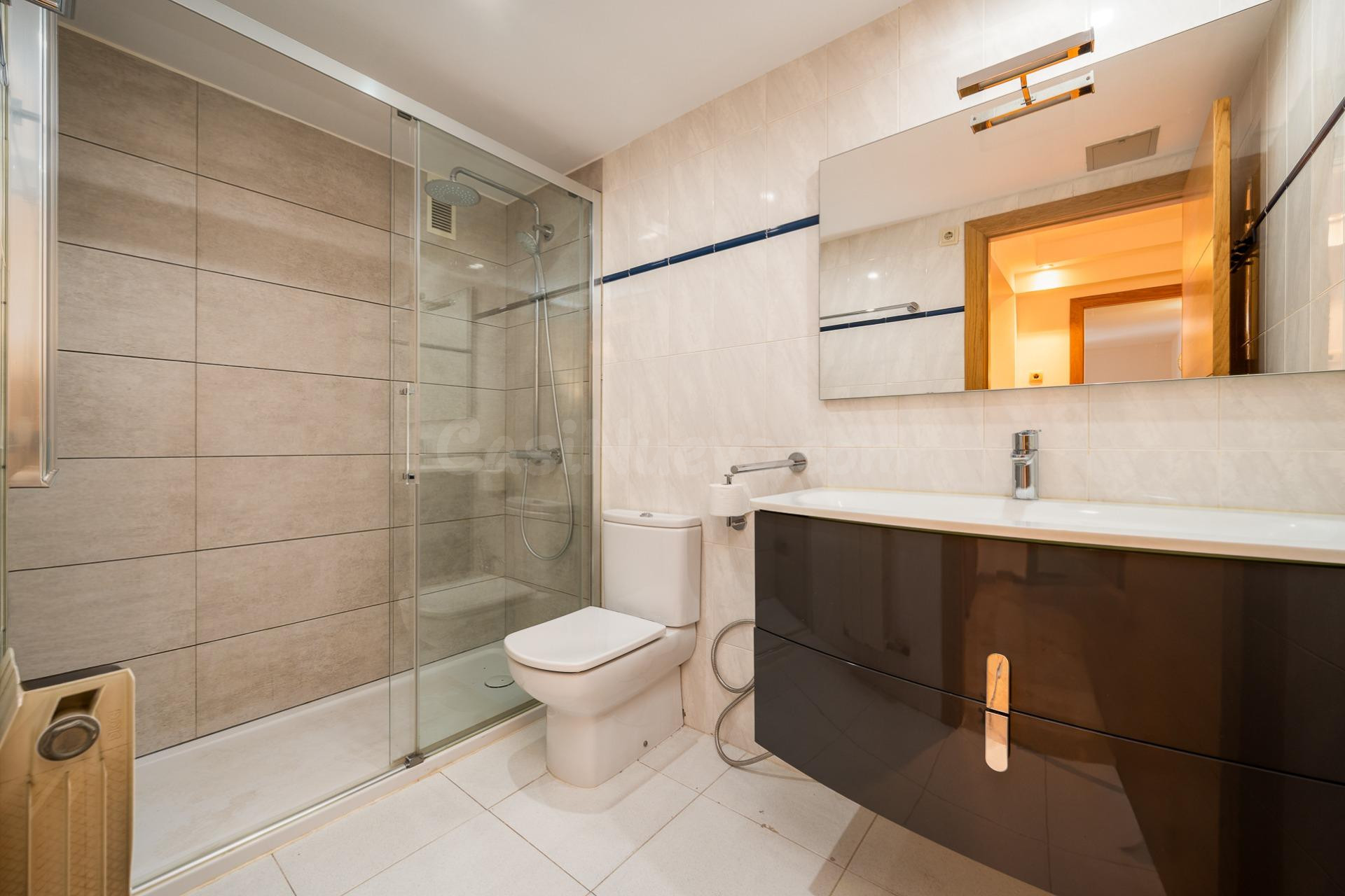 Gran piso de 170 m2 en alquiler en Bons Aires – 4 habitacion - foto 5