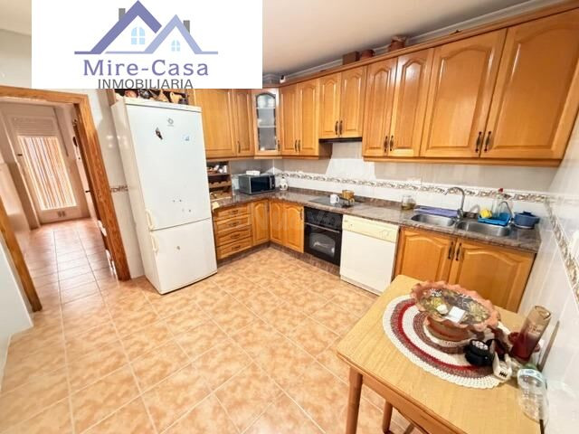 SE VENDE PLANTA BAJA, CON PATIO PISABLE DE 45 METROS CON BAR