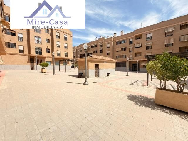 Amplio y Luminoso Piso en Carrús Este, Elche - €174,000,  CE - foto 5