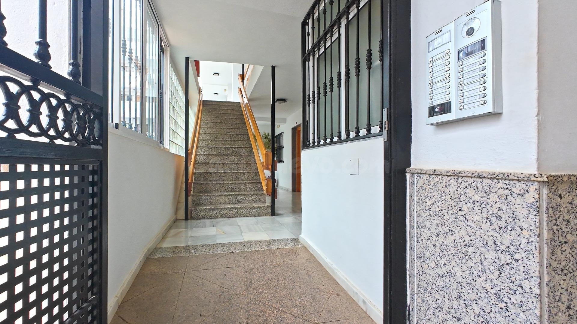 ATICO en los Boliches, 1 habitación, 1 baño, Balcón, Solariu - foto 3