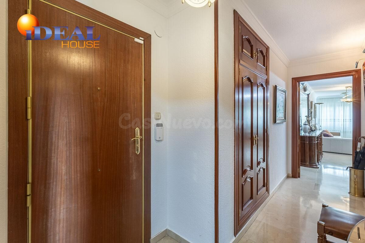 ¡Magnífico piso en venta en la zona de Mondragones, Granada! - foto 3