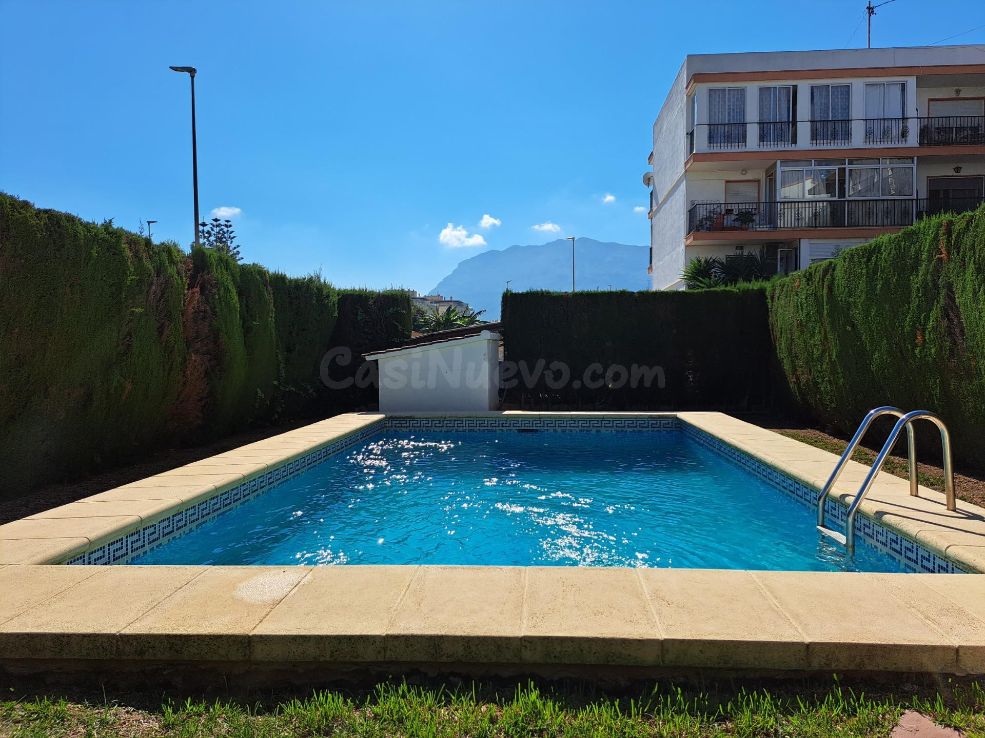 Planta baja junto al polideportivo - foto 2