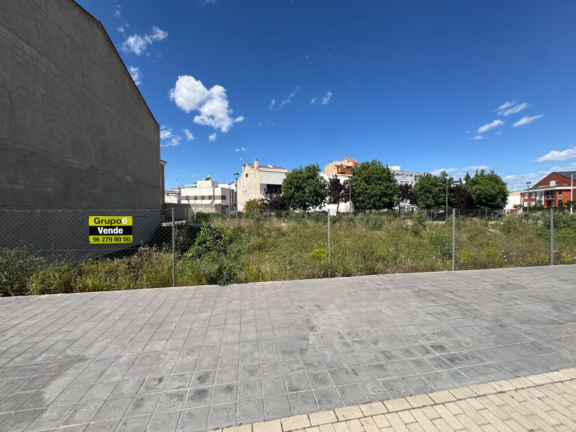 PARCELA LISTA PARA CONSTRUIR JUNTO AL PARQUE DE LA BOMBILLA