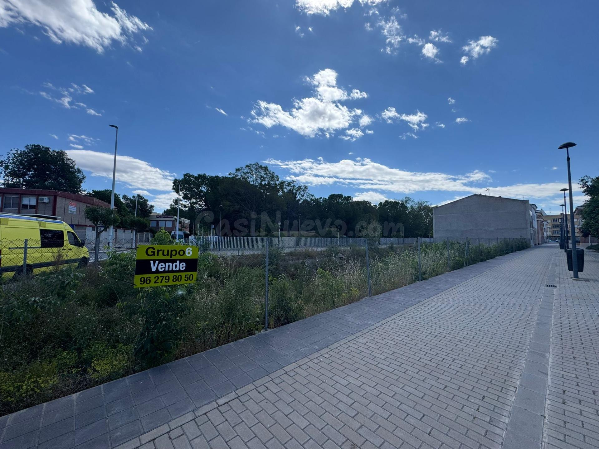 PARCELAS LISTAS PARA CONSTRUIR JUNTO AL PARQUE DE LA BOMBILL - foto 4
