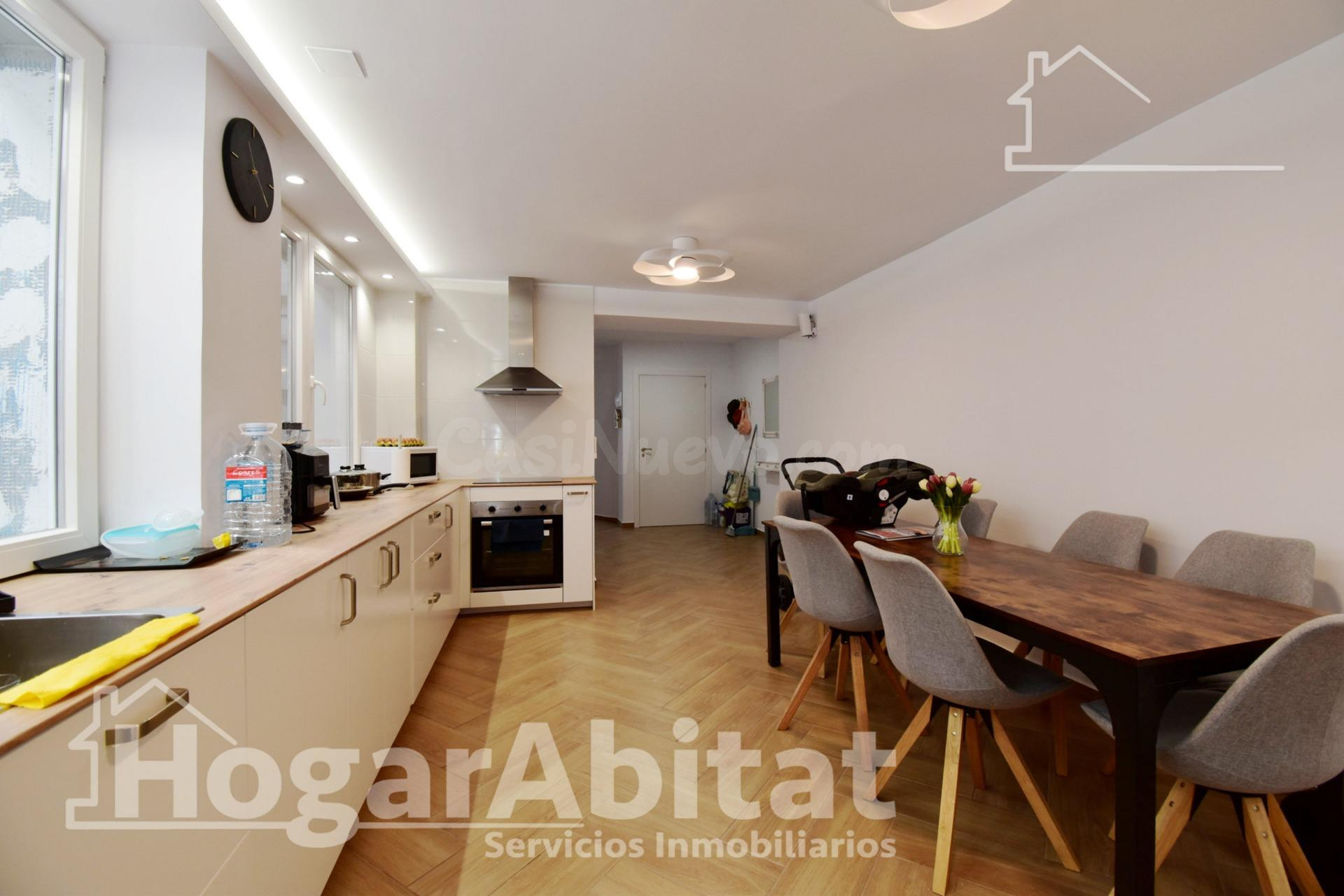 ESPACIOSA CASA SEMIRREFORMADA CON TERRAZA - foto 3