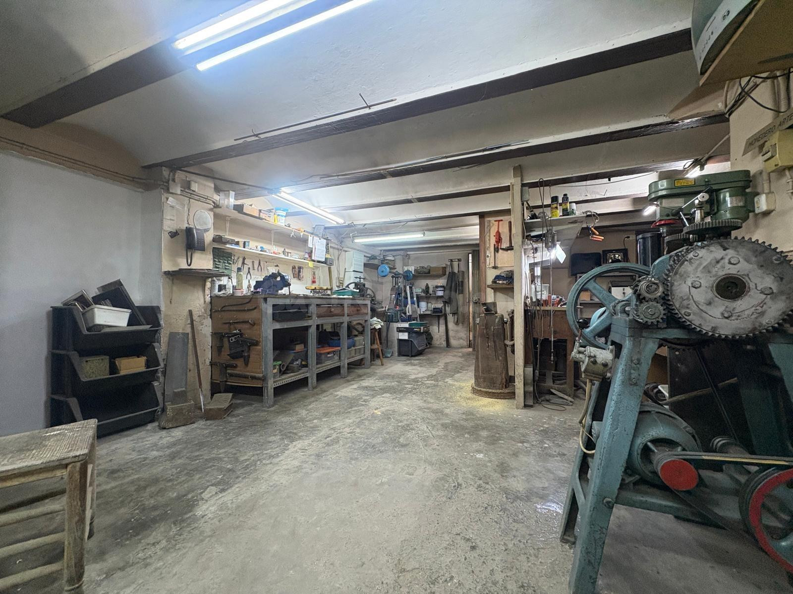 LOCAL COMERCIAL CON POSIBILIDAD DE CAMBIO A VIVIENDA EN PLEN