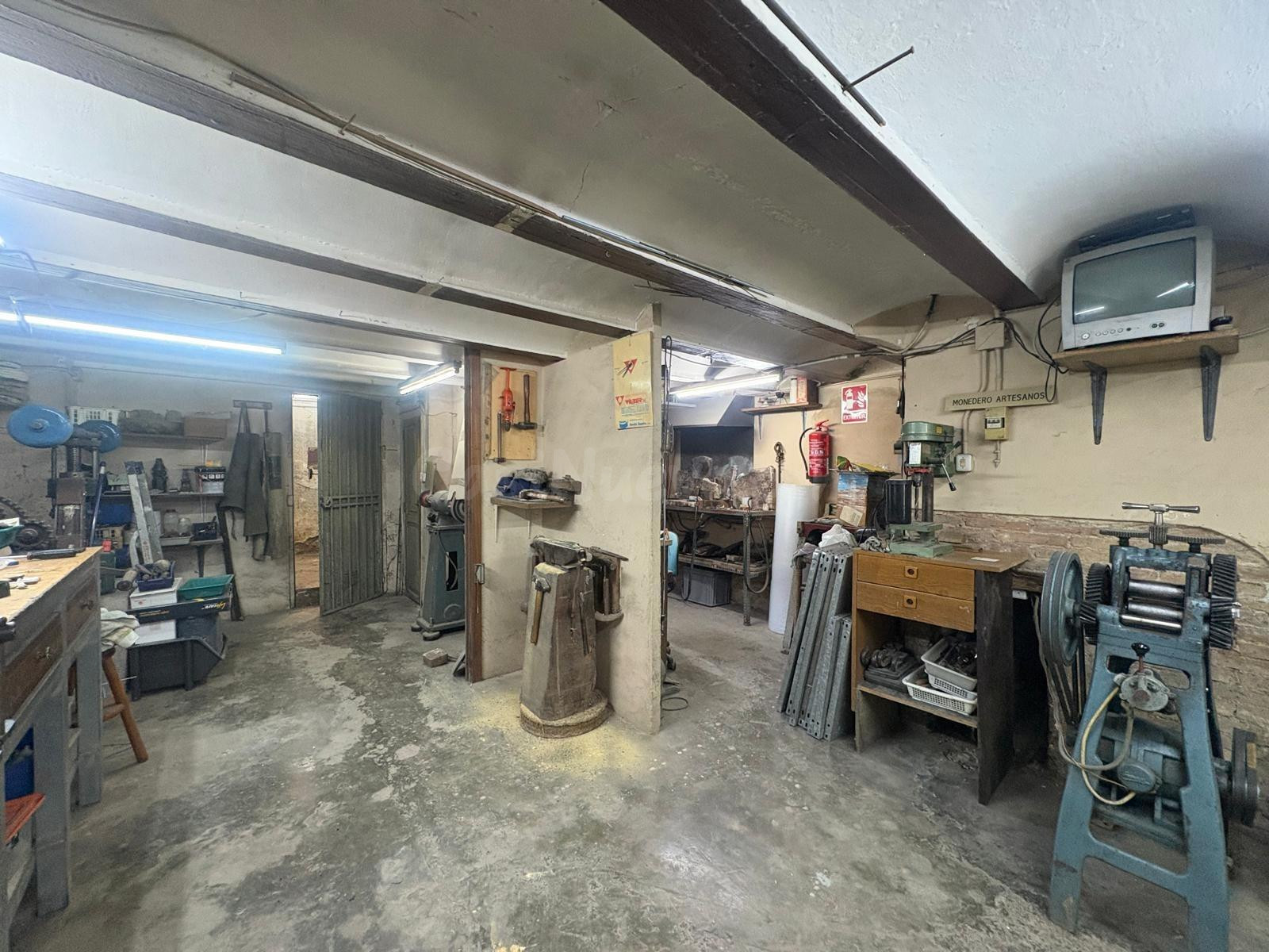 LOCAL COMERCIAL CON POSIBILIDAD DE CAMBIO A VIVIENDA EN PLEN - foto 3