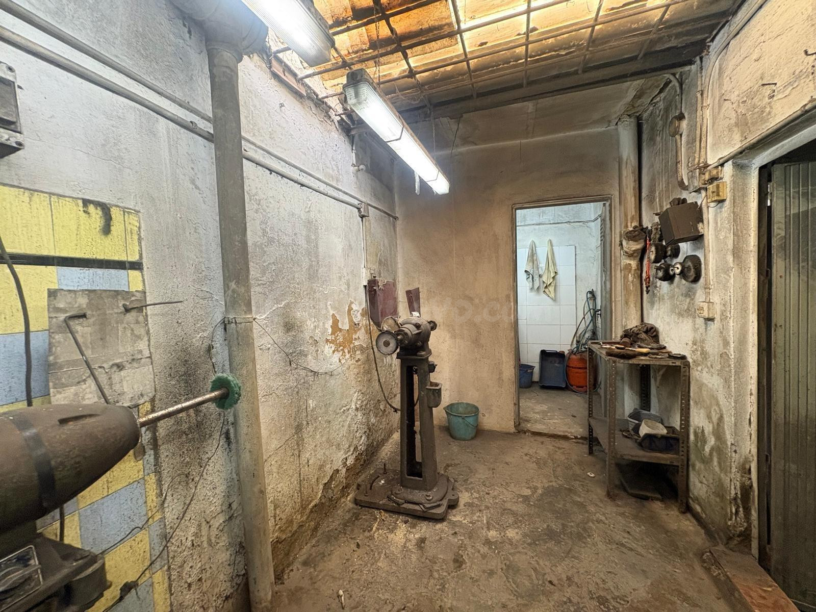 LOCAL COMERCIAL CON POSIBILIDAD DE CAMBIO A VIVIENDA EN PLEN - foto 4