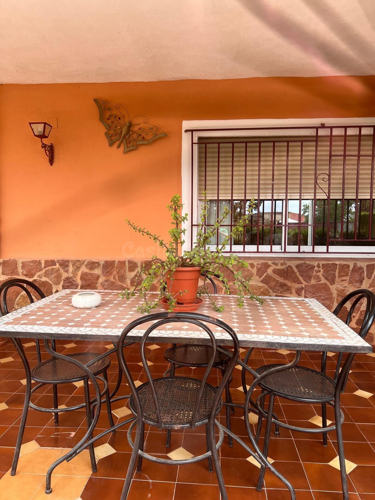 CHALET URBANO CON AMPLIA TERRAZA - foto 5