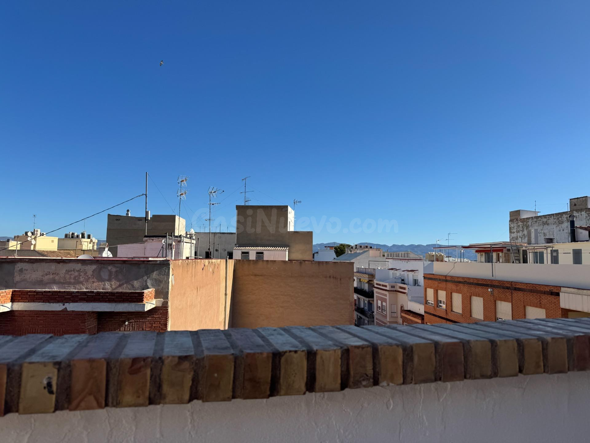 Espectacular Ático en el Centro de Lliria con Terraza y Vist - foto 2